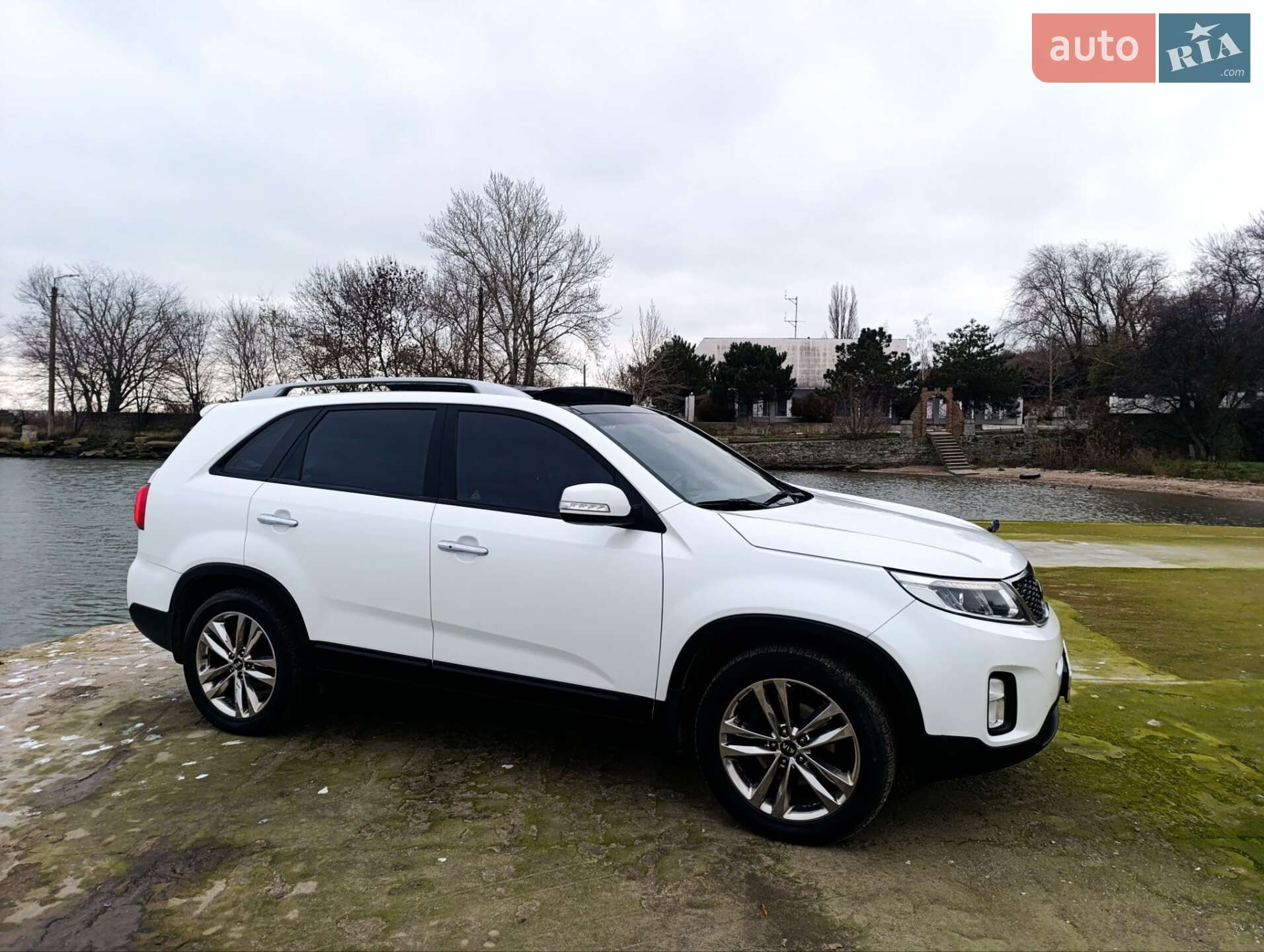 Kia Sorento 2014 VIN KNAKW815BEA539641 фото оголошення 8 з 33