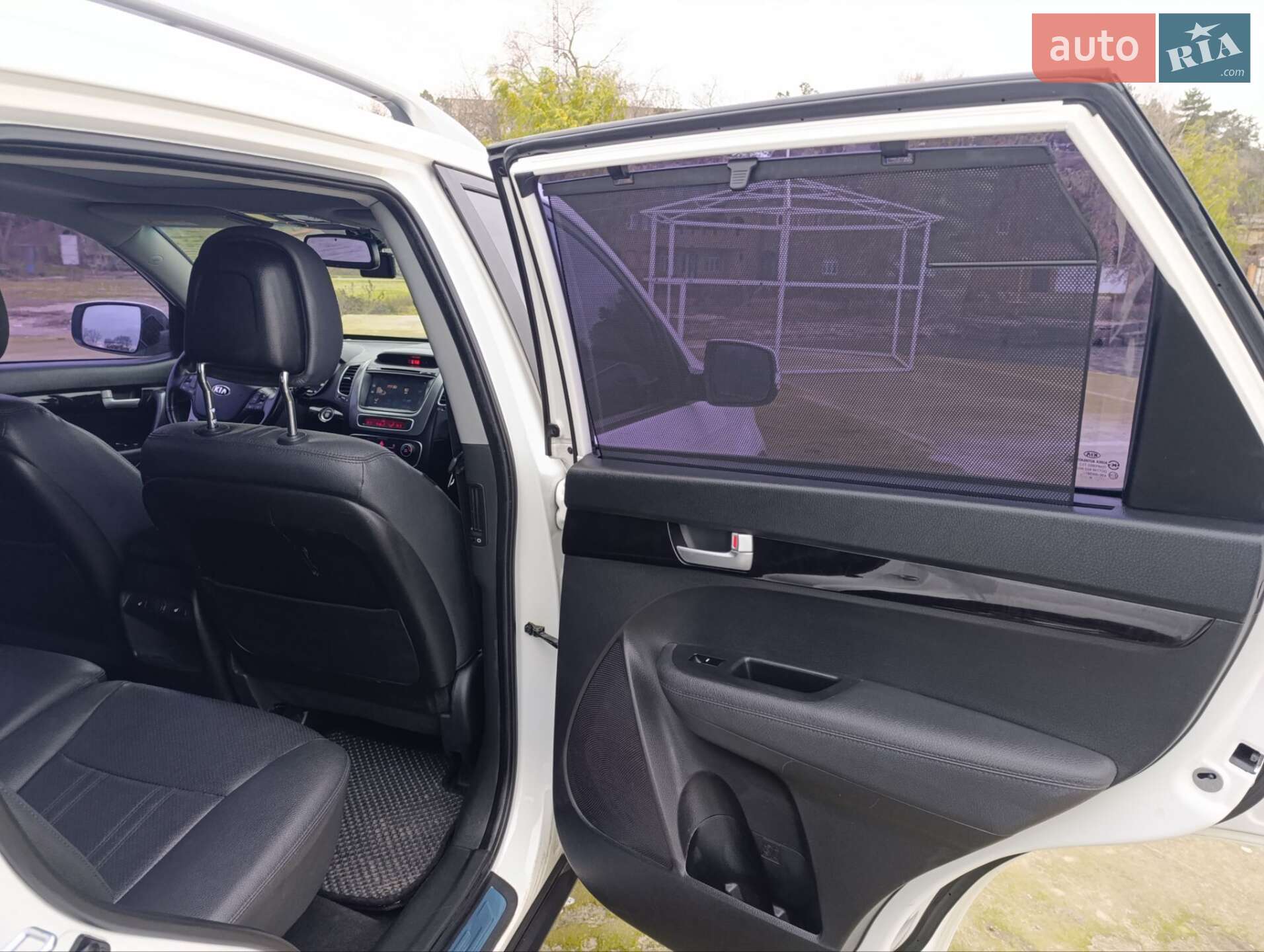 Kia Sorento 2014 VIN KNAKW815BEA539641 фото оголошення 19 з 33