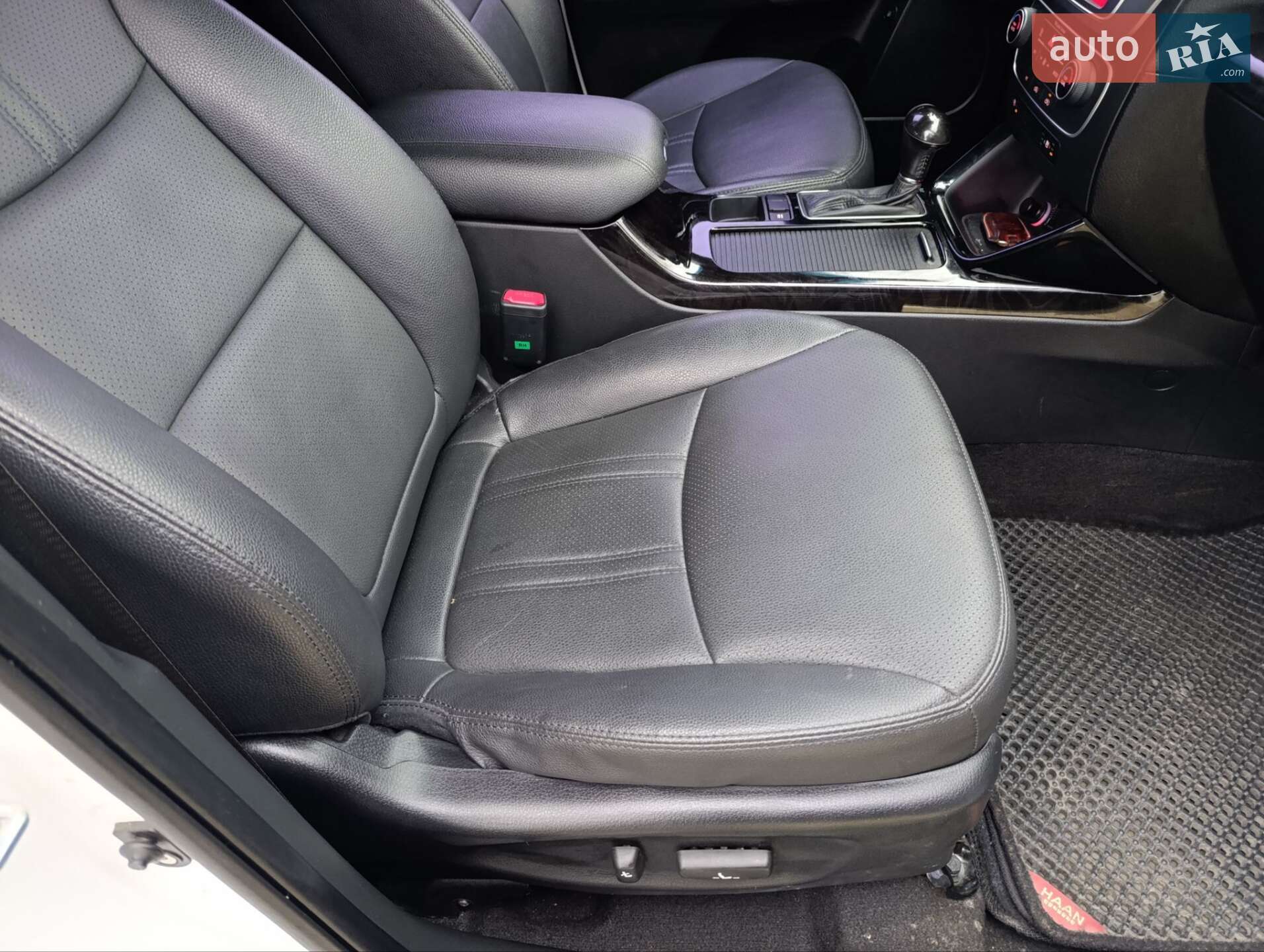 Kia Sorento 2014 VIN KNAKW815BEA539641 фото оголошення 20 з 33