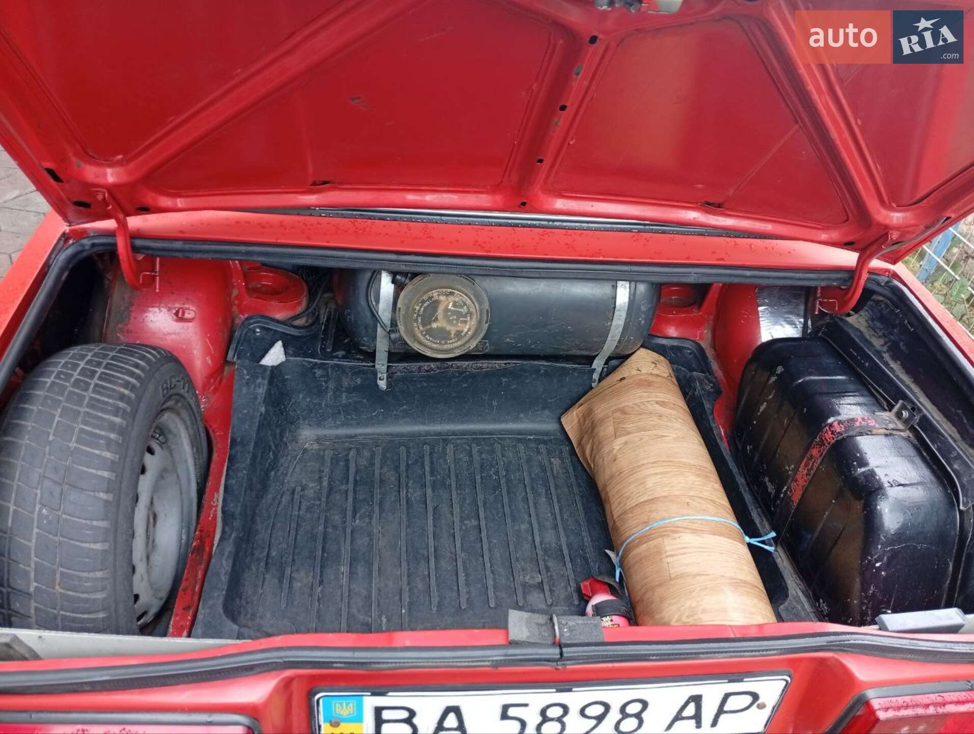 ВАЗ / Lada 2105 1989 VIN XTA21030070796563 фото оголошення 3 з 7