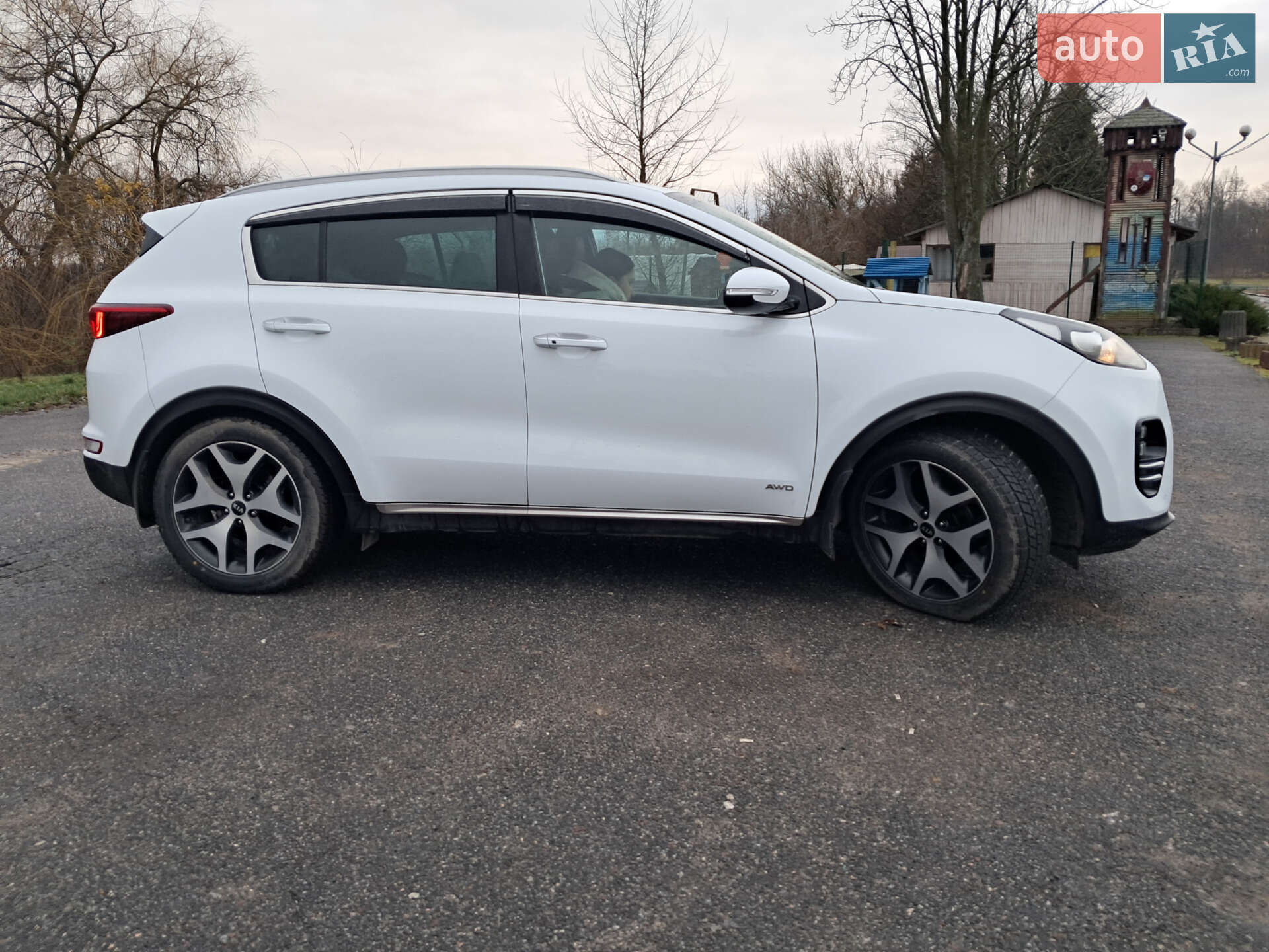 Kia Sportage 2017 VIN U5YPK813DHL309108 фото оголошення 2 з 13