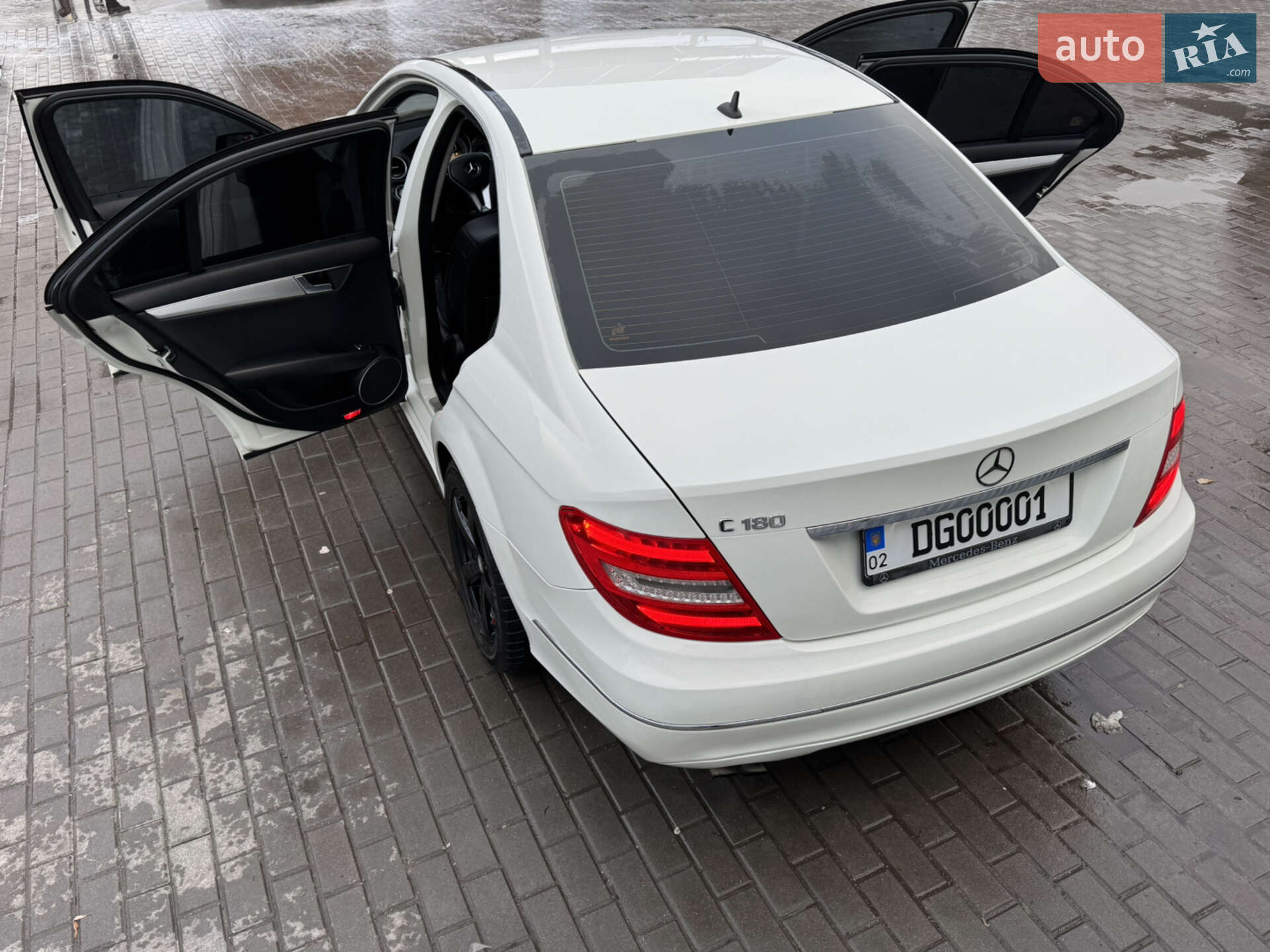 Mercedes-Benz C-Class 2011 VIN WDD2040491A651153 фото оголошення 48 з 260