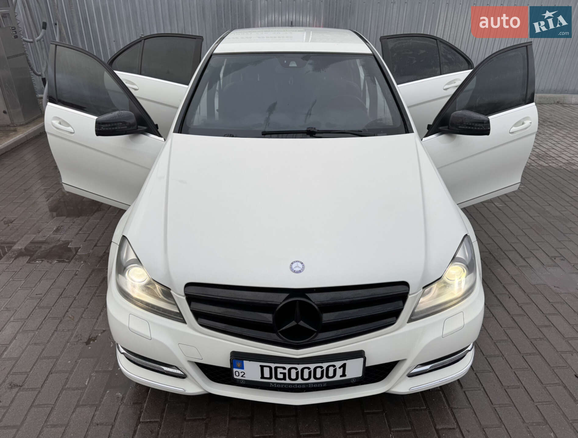 Mercedes-Benz C-Class 2011 VIN WDD2040491A651153 фото оголошення 47 з 260