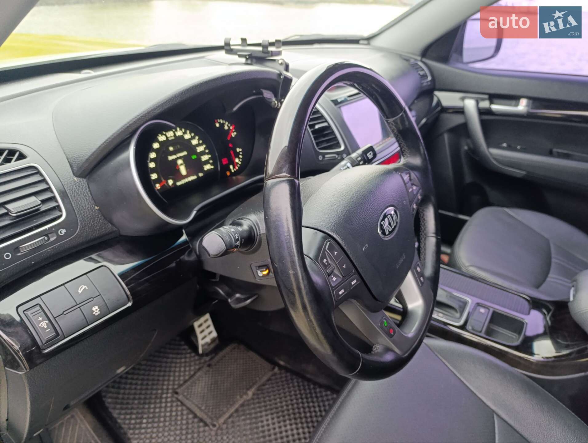 Kia Sorento 2014 VIN KNAKW815BEA539641 фото оголошення 25 з 33