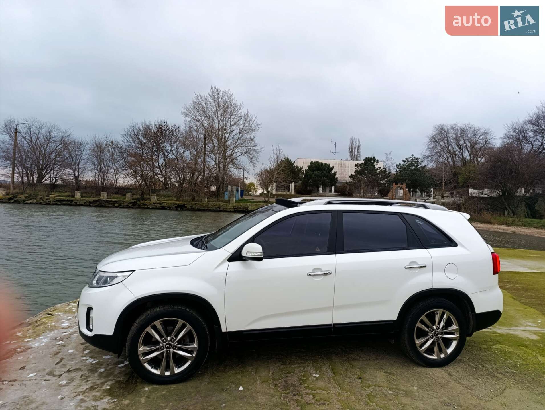 Kia Sorento 2014 VIN KNAKW815BEA539641 фото оголошення 32 з 33