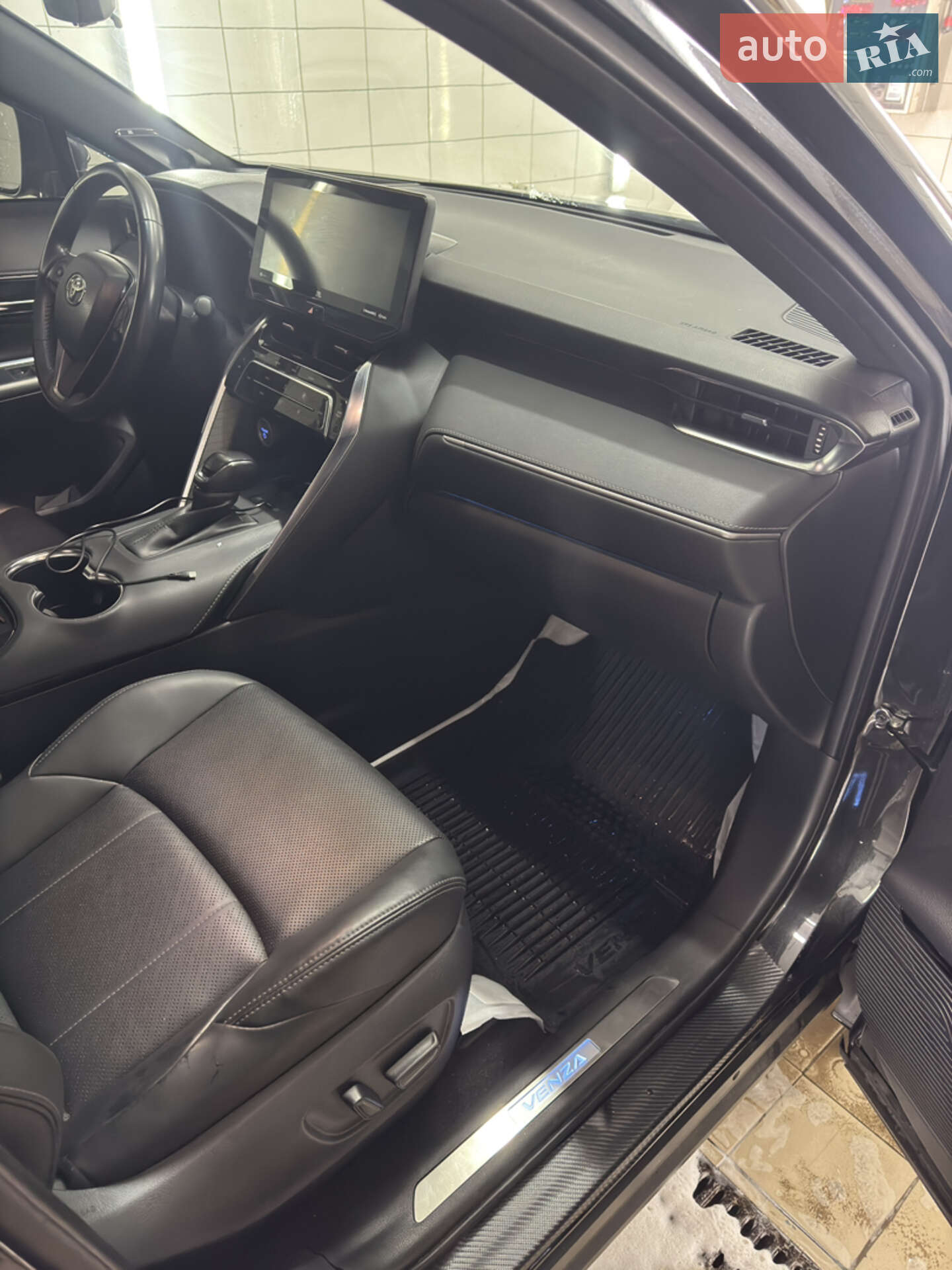 Toyota Venza 2021 VIN JTEAAAAH1MJ030132 фото оголошення 15 з 43