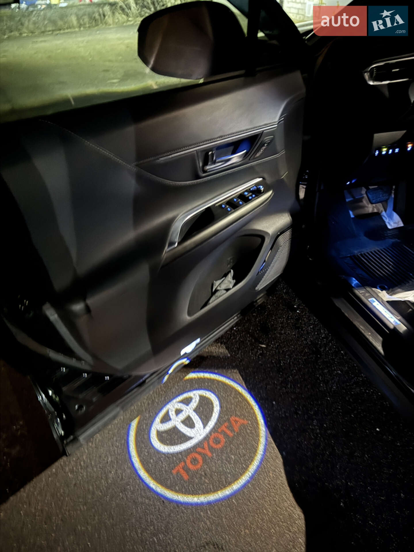 Toyota Venza 2021 VIN JTEAAAAH1MJ030132 фото оголошення 38 з 43
