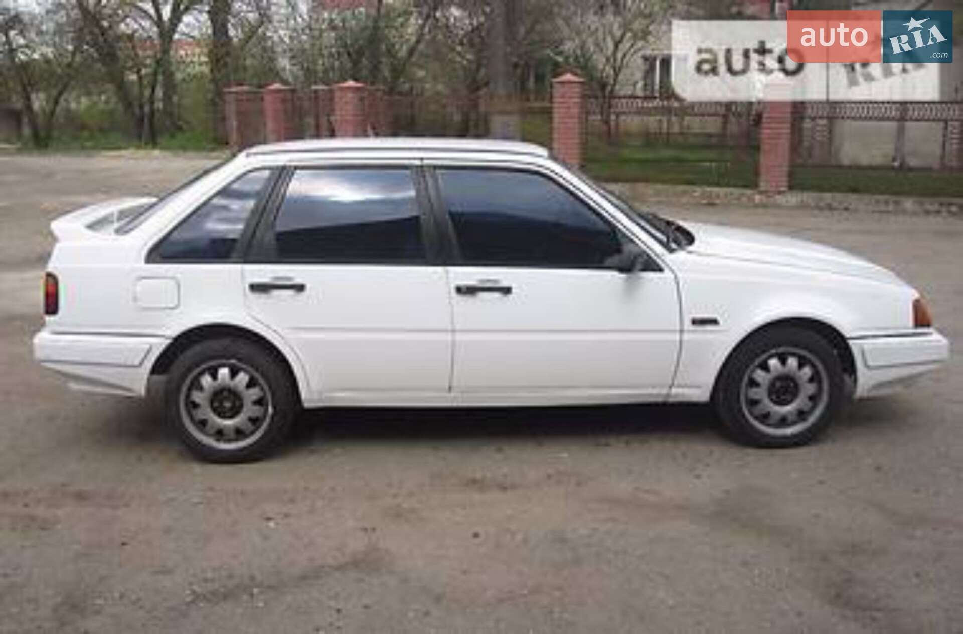 Volvo 440 1990 VIN XLBKX033ELC089127 фото оголошення 2 з 25