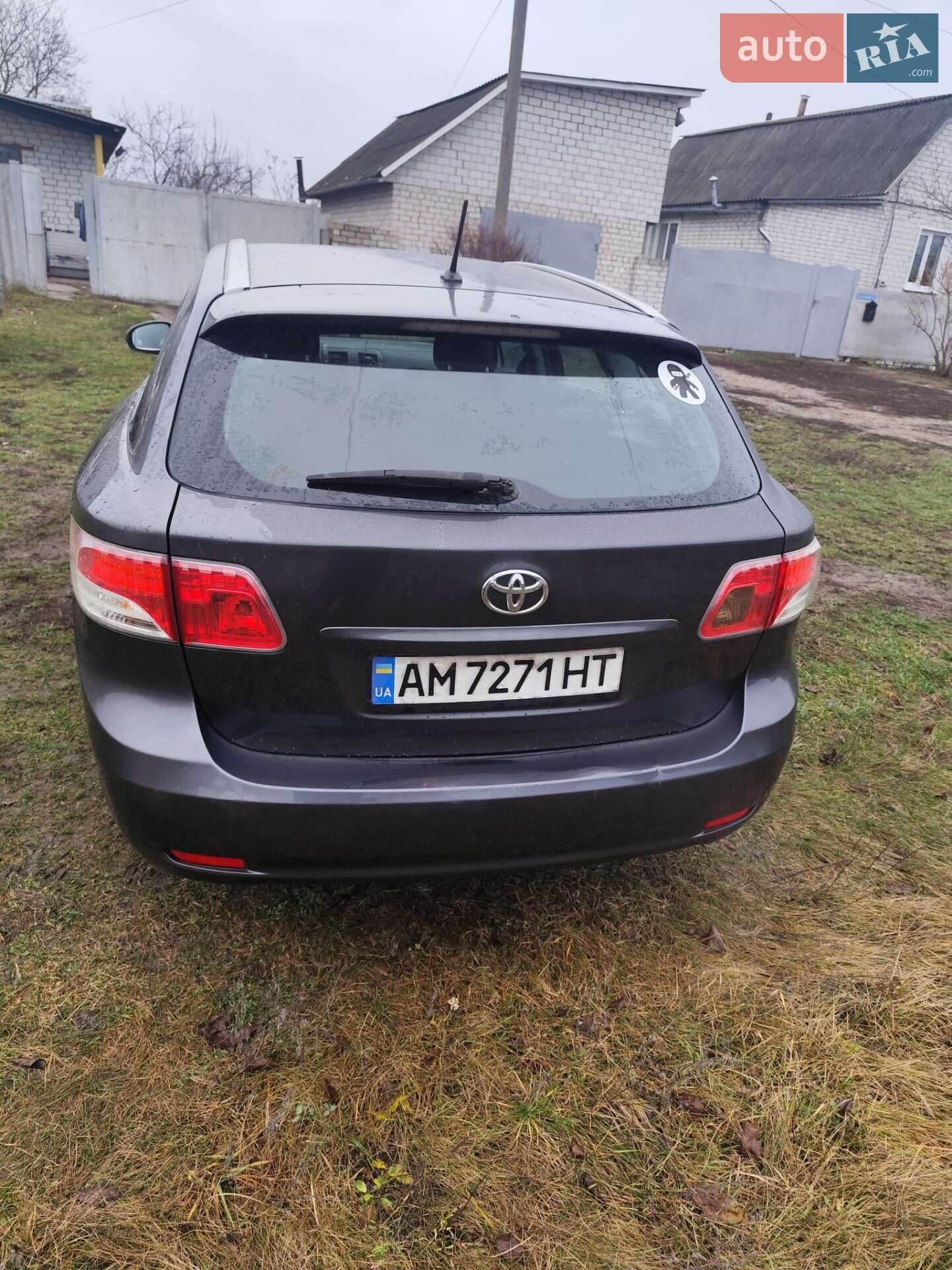 Toyota Avensis 2010 VIN SB1EE76LX0E010379 фото оголошення 3 з 9