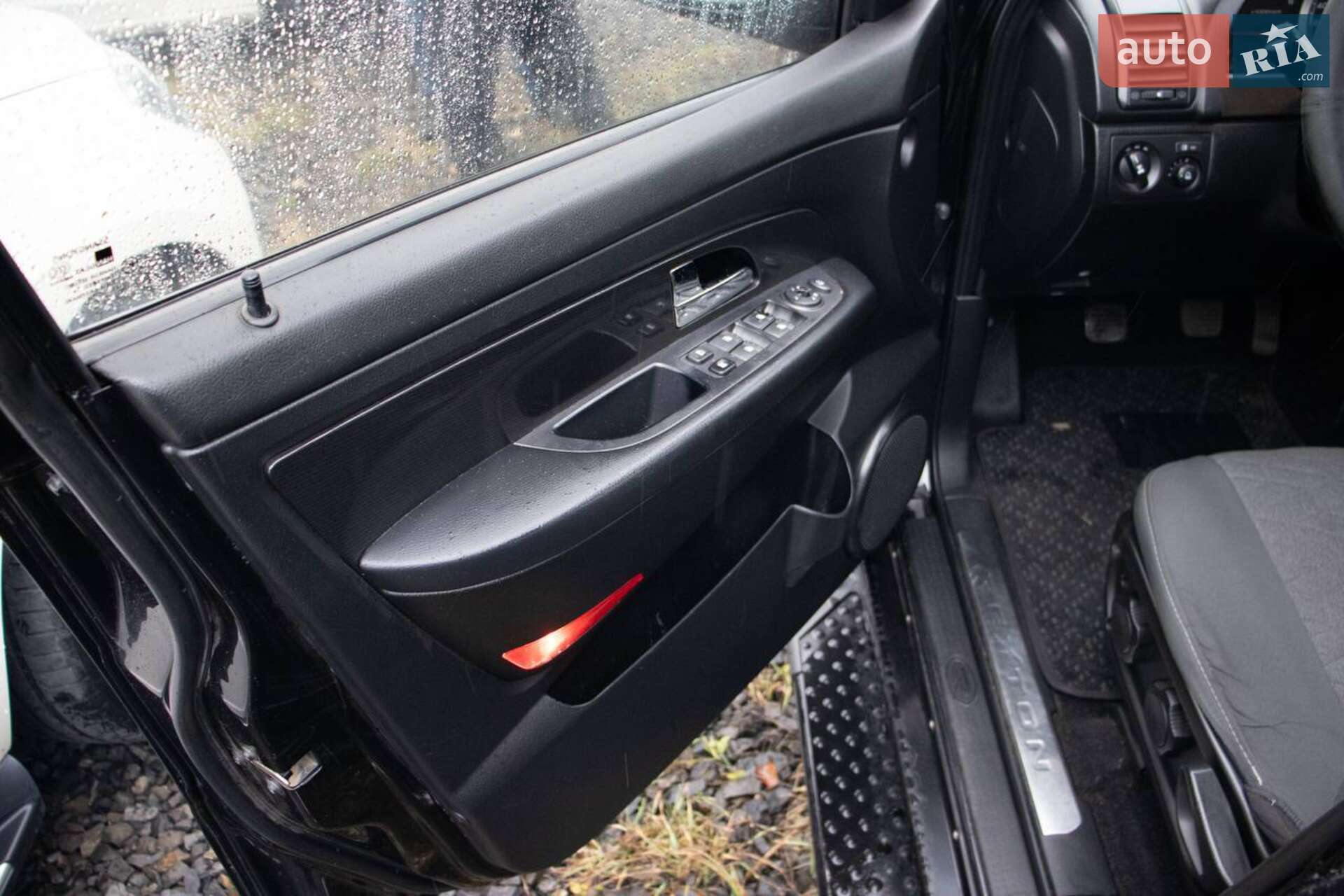 Ssangyong Rexton 2011 VIN Y7WRJFM00B0009780 фото оголошення 8 з 15