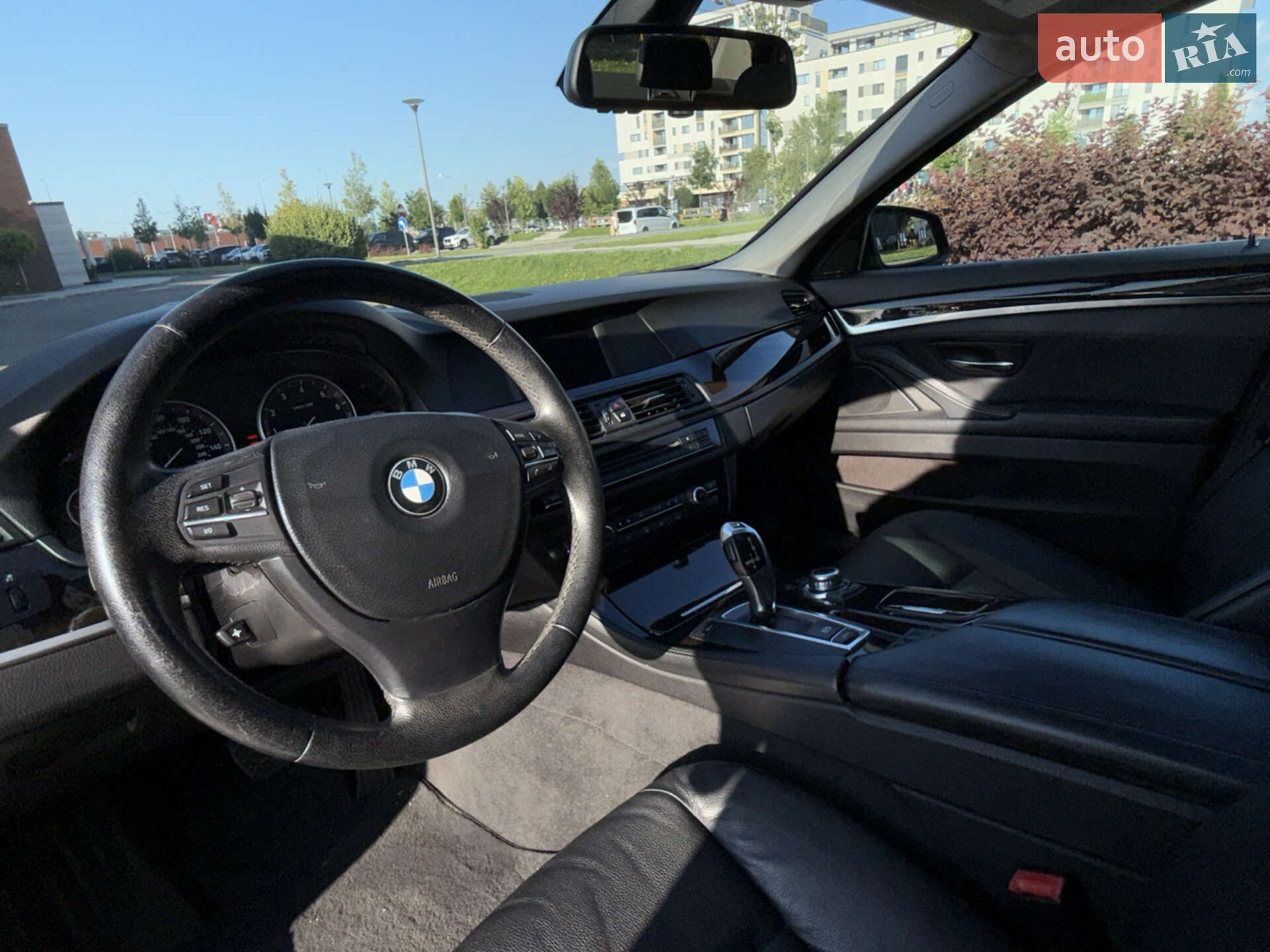 BMW 5 Series 2011 VIN WBAFR1C5XBC745849 фото оголошення 4 з 8