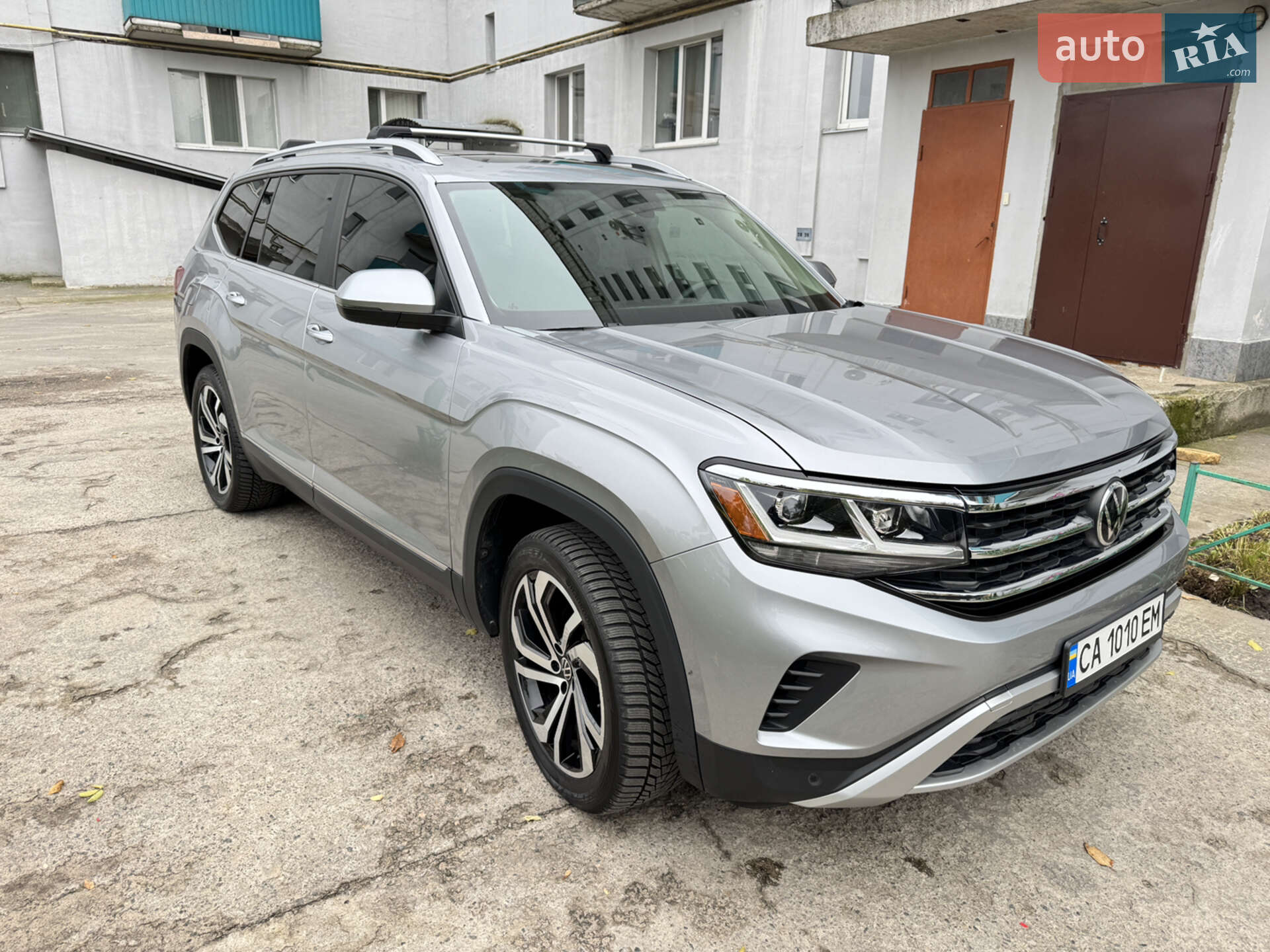 Volkswagen Atlas 2022 VIN 1V2BR2CA8NC534303 фото оголошення 4 з 11