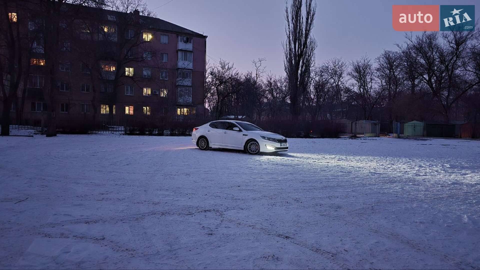 Kia Optima 2012 VIN KNAGN412BC5272503 фото оголошення 9 з 10