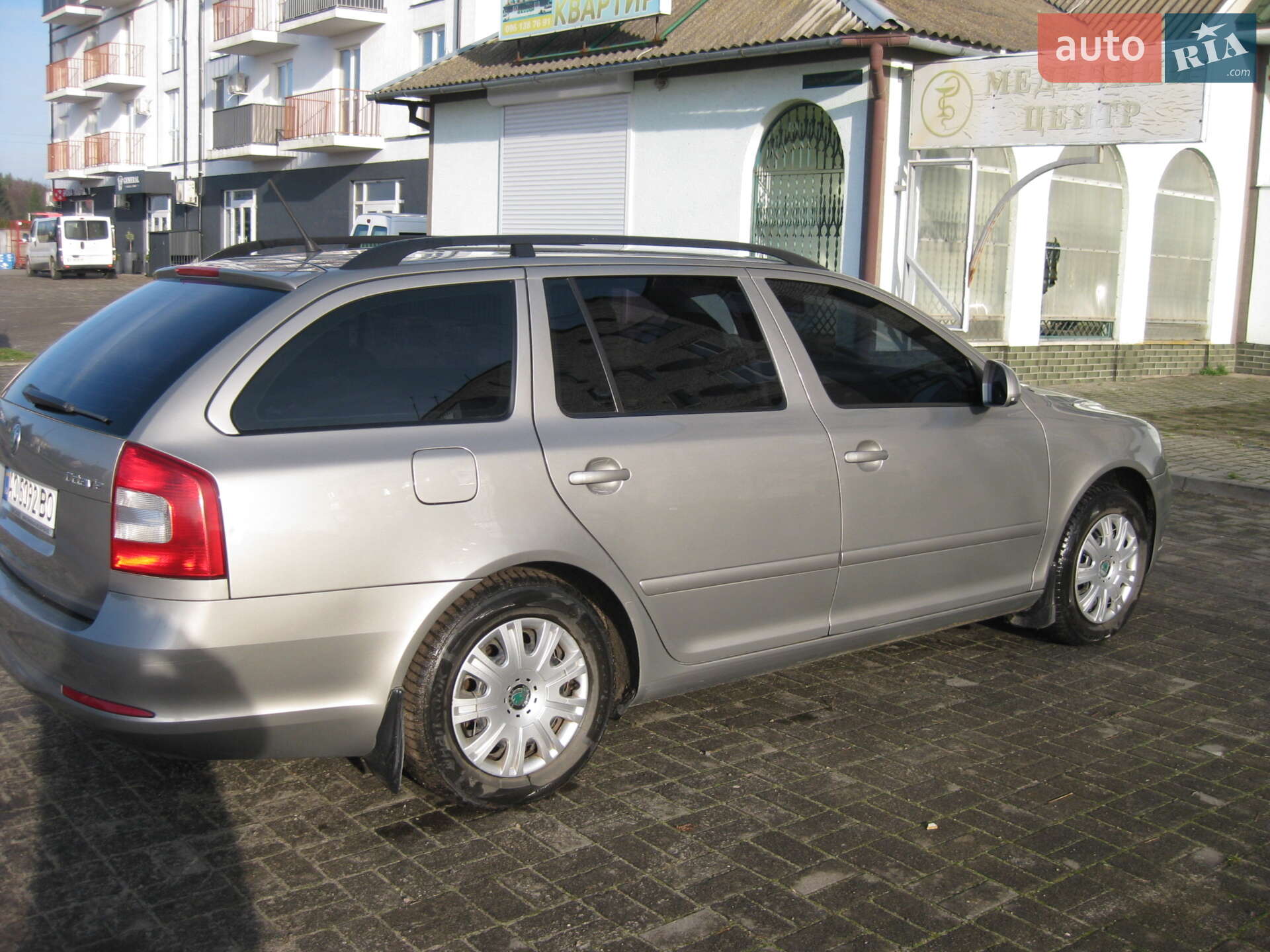 Skoda Octavia 2012 VIN TMBJT21Z1D2034883 фото оголошення 2 з 23