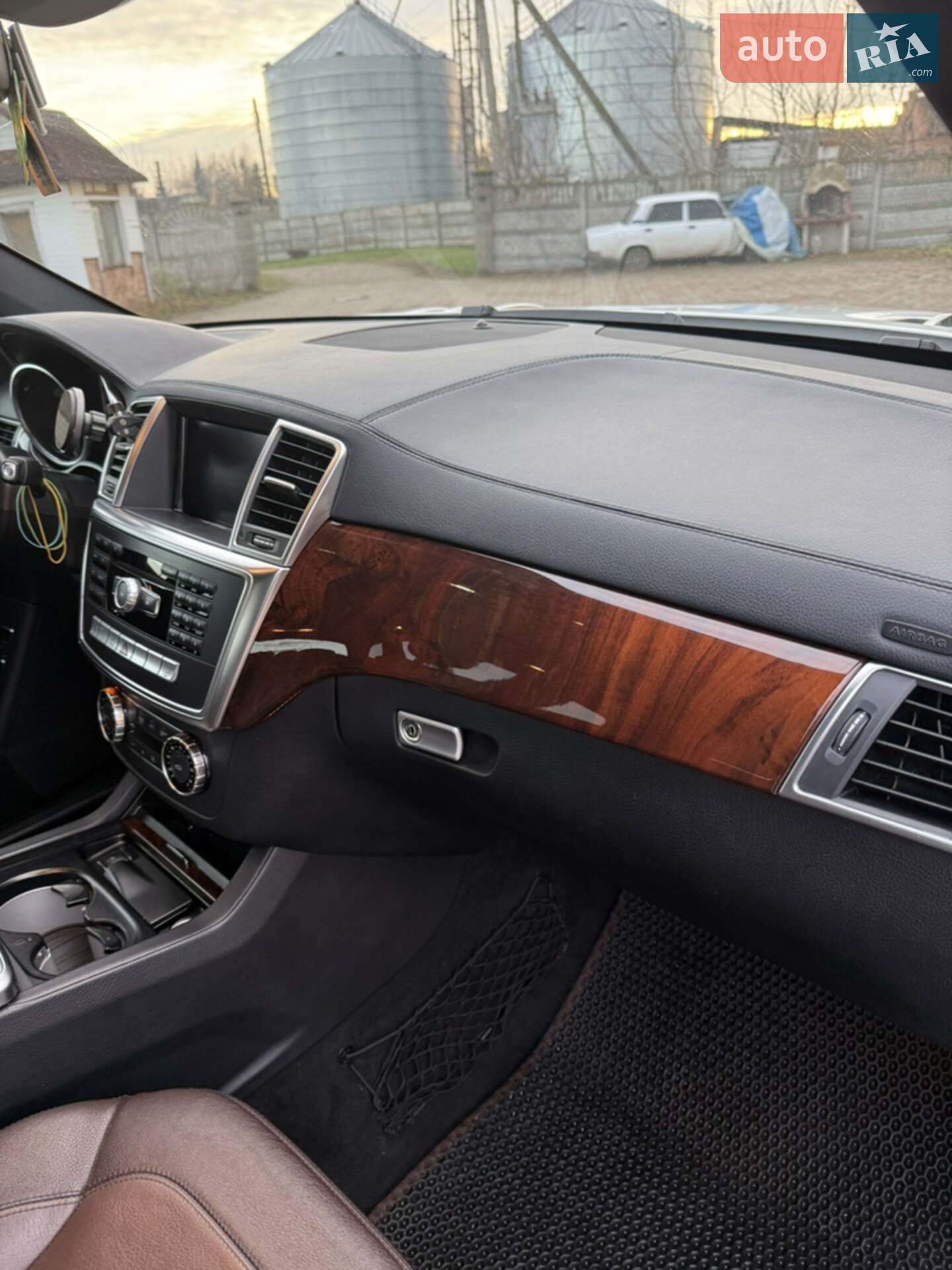 Mercedes-Benz GL-Class 2015 VIN 4JGDF2EE1FA592233 фото оголошення 24 з 86