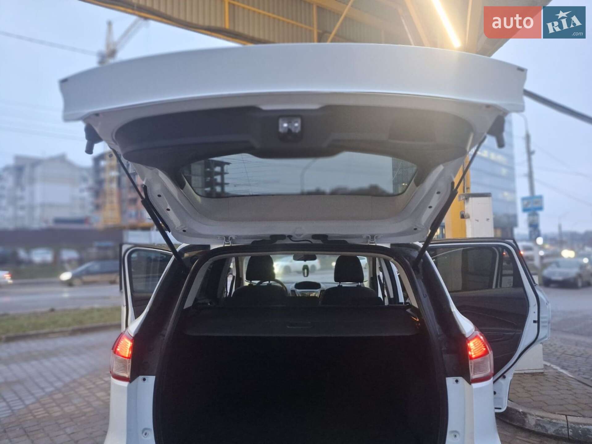Ford Kuga 2014 VIN WF0AXXWPMAER71943 фото оголошення 19 з 36