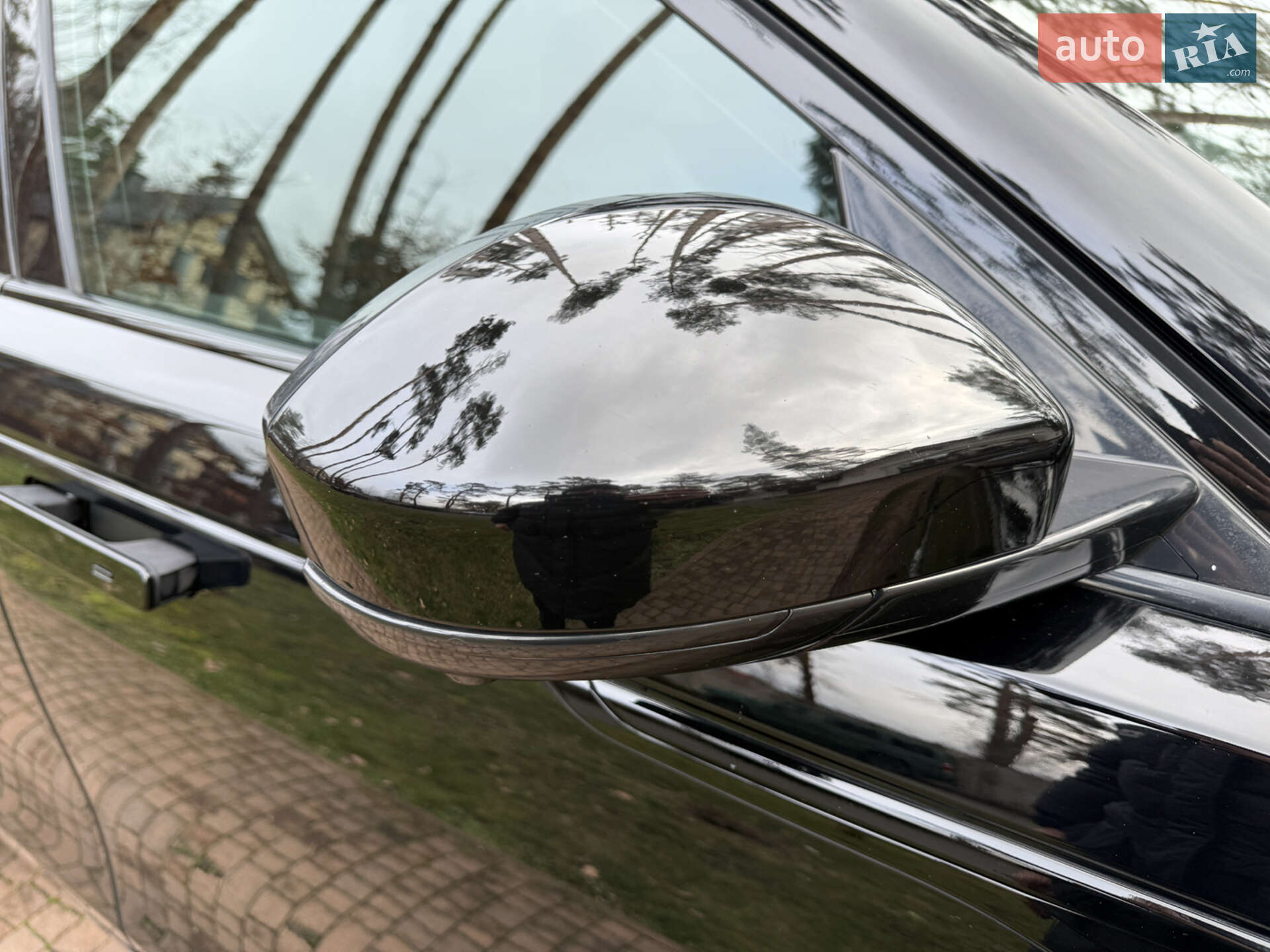 Land Rover Range Rover Velar 2019 VIN SALYA2BK4LA251203 фото оголошення 47 з 142