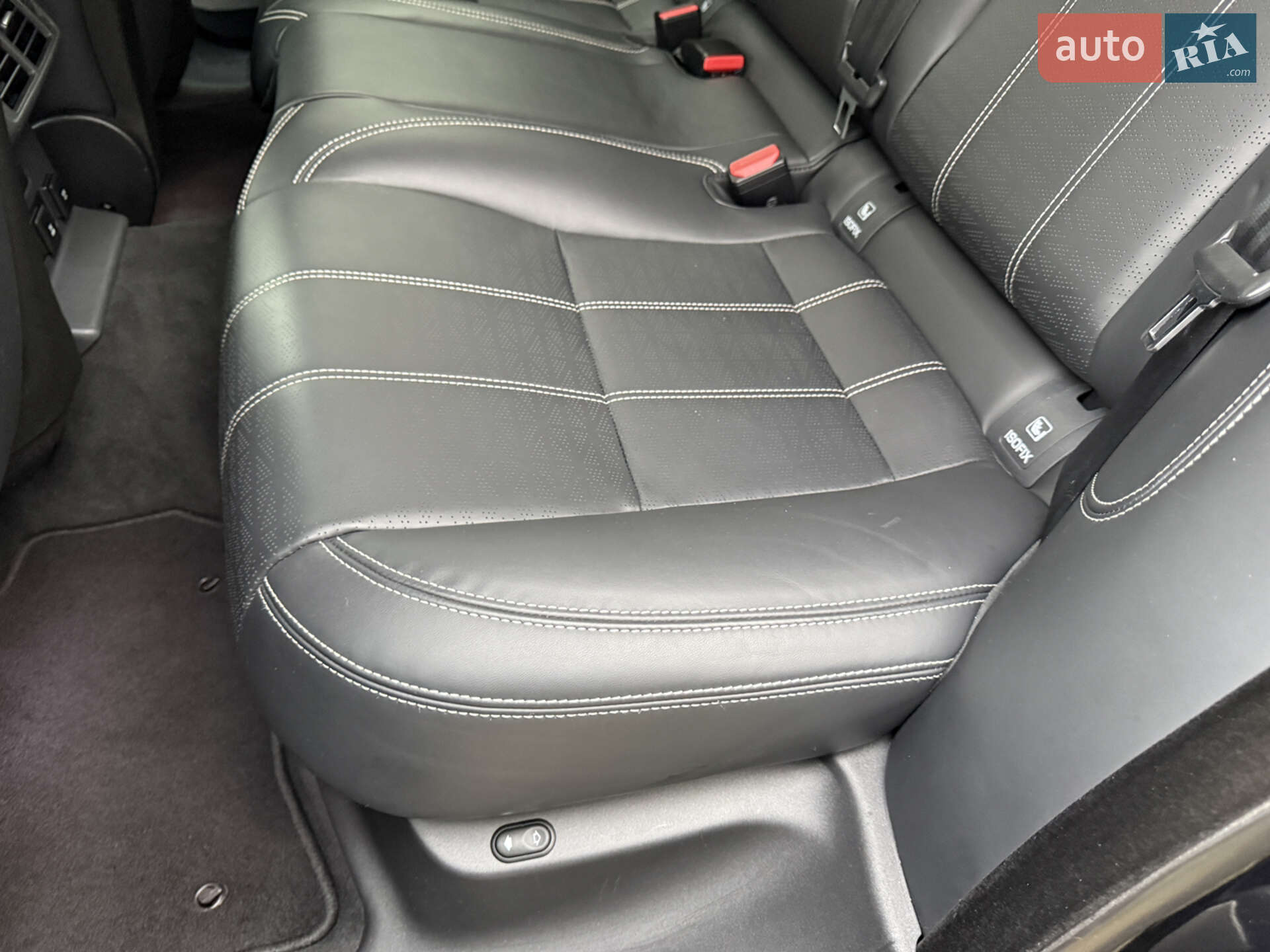 Land Rover Range Rover Velar 2019 VIN SALYA2BK4LA251203 фото оголошення 102 з 142