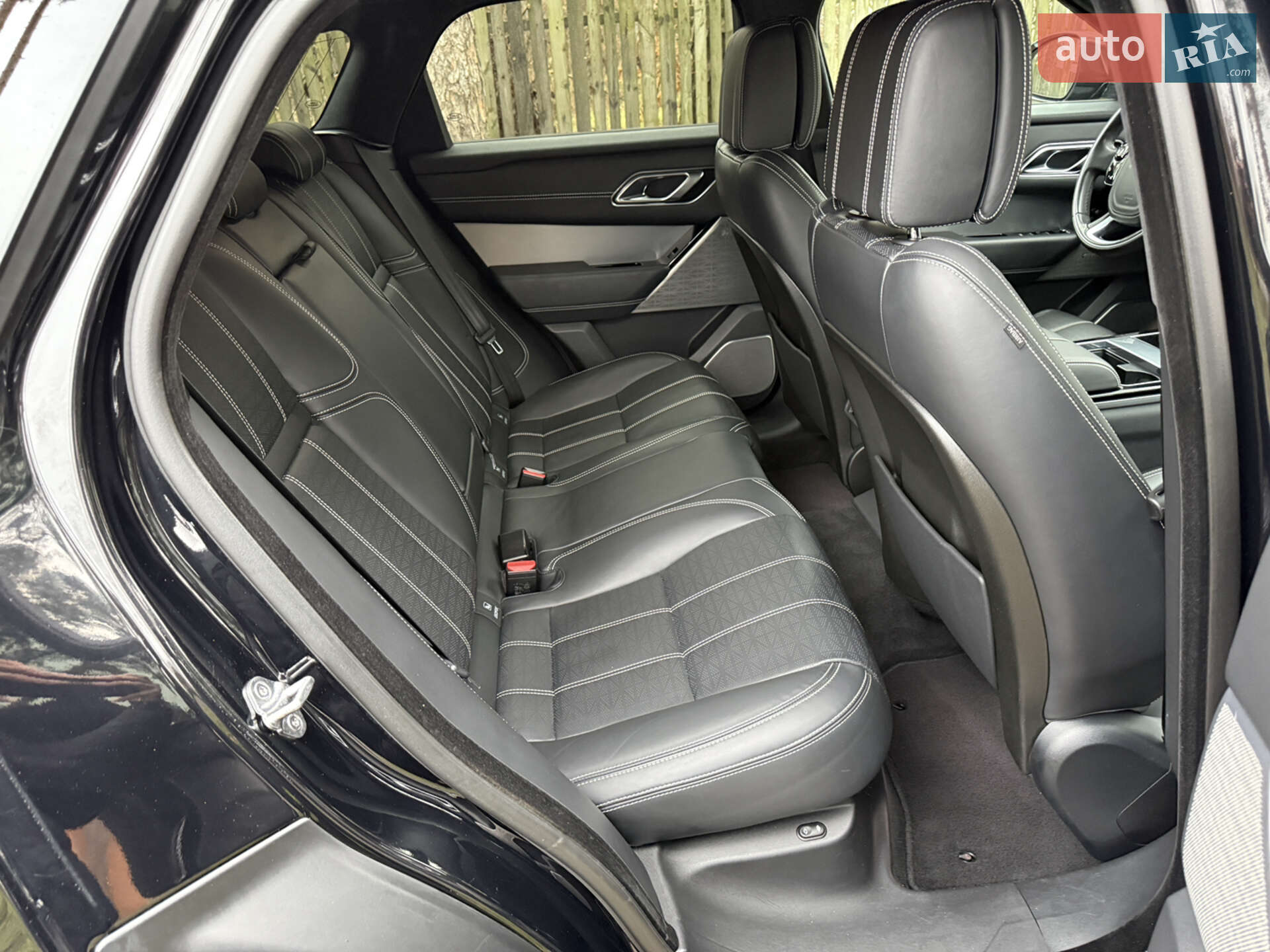 Land Rover Range Rover Velar 2019 VIN SALYA2BK4LA251203 фото оголошення 112 з 142