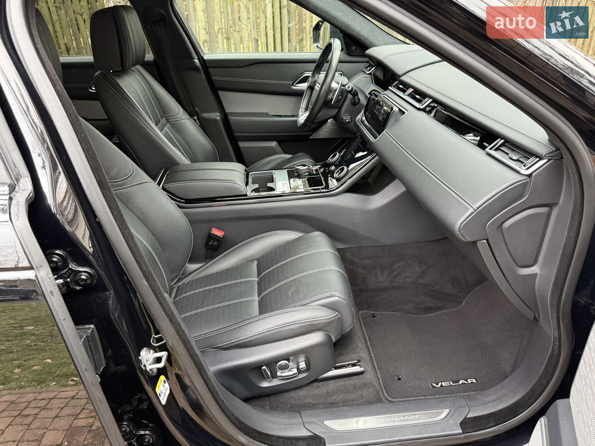 Land Rover Range Rover Velar 2019 VIN SALYA2BK4LA251203 фото оголошення 120 з 142
