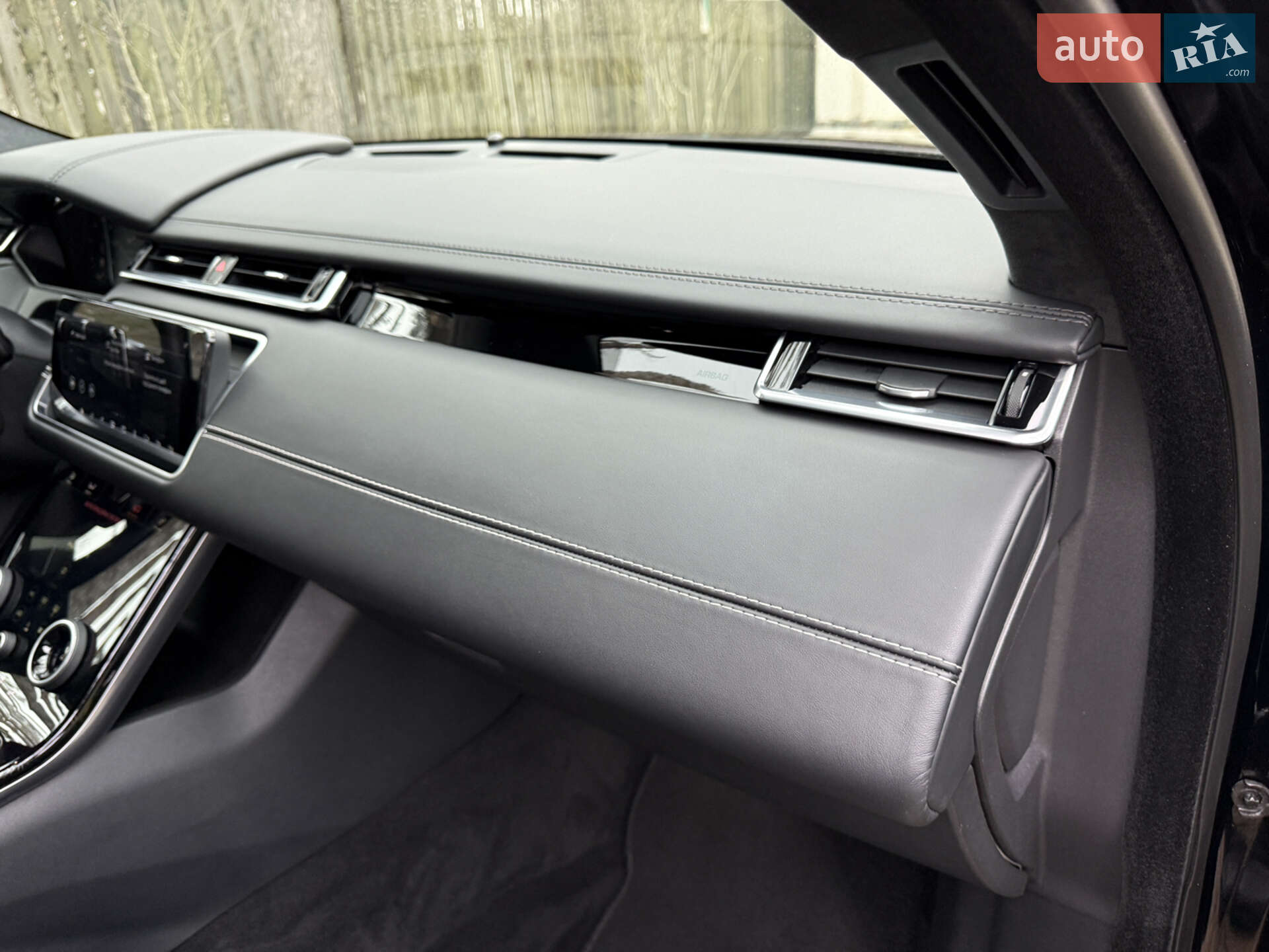 Land Rover Range Rover Velar 2019 VIN SALYA2BK4LA251203 фото оголошення 125 з 142