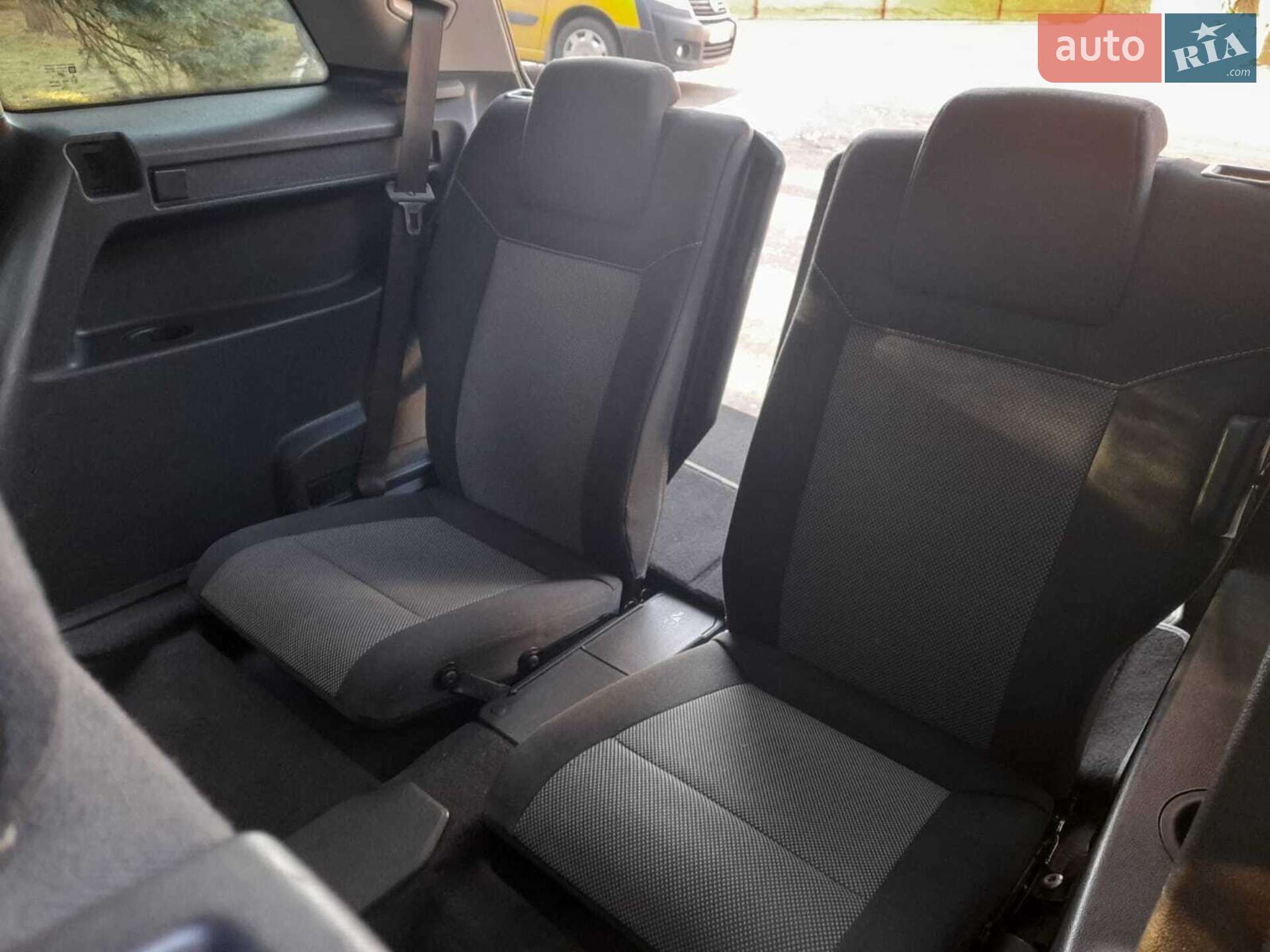 Opel Zafira 2010 VIN W0L0AHM75A2056658 фото оголошення 19 з 23