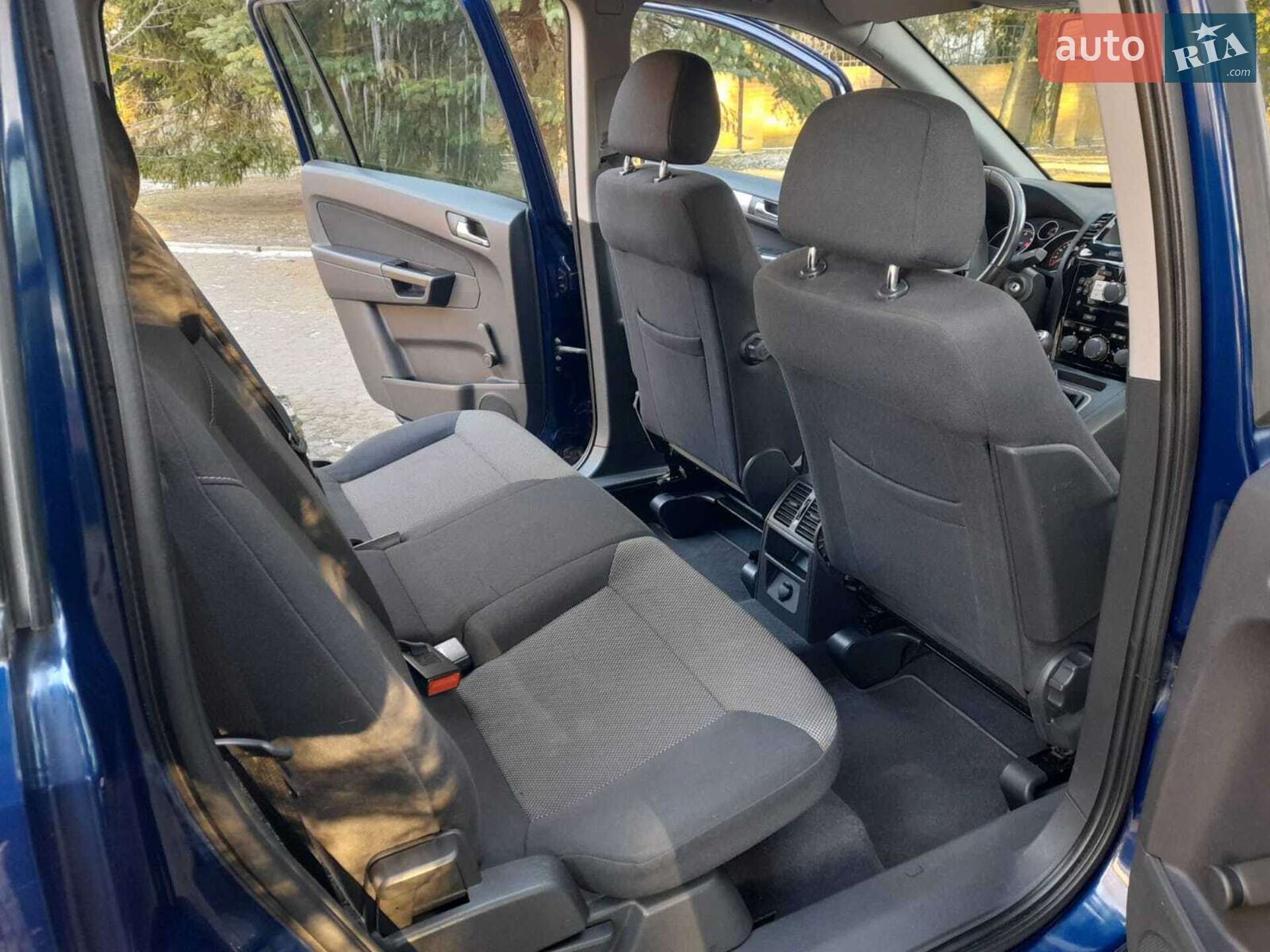 Opel Zafira 2010 VIN W0L0AHM75A2056658 фото оголошення 21 з 23