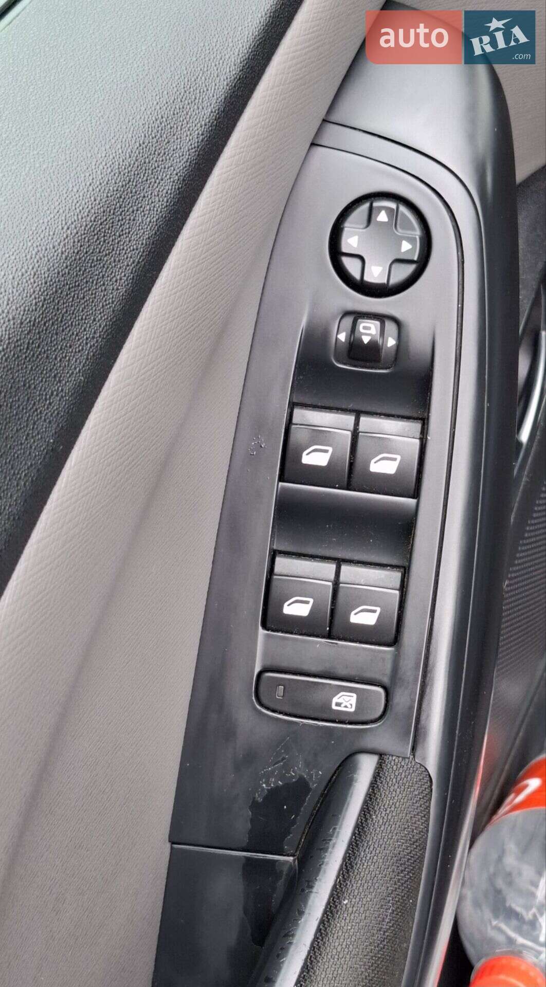 Citroen C4 Picasso 2013 VIN VF73A9HC8DJ795690 фото оголошення 6 з 20