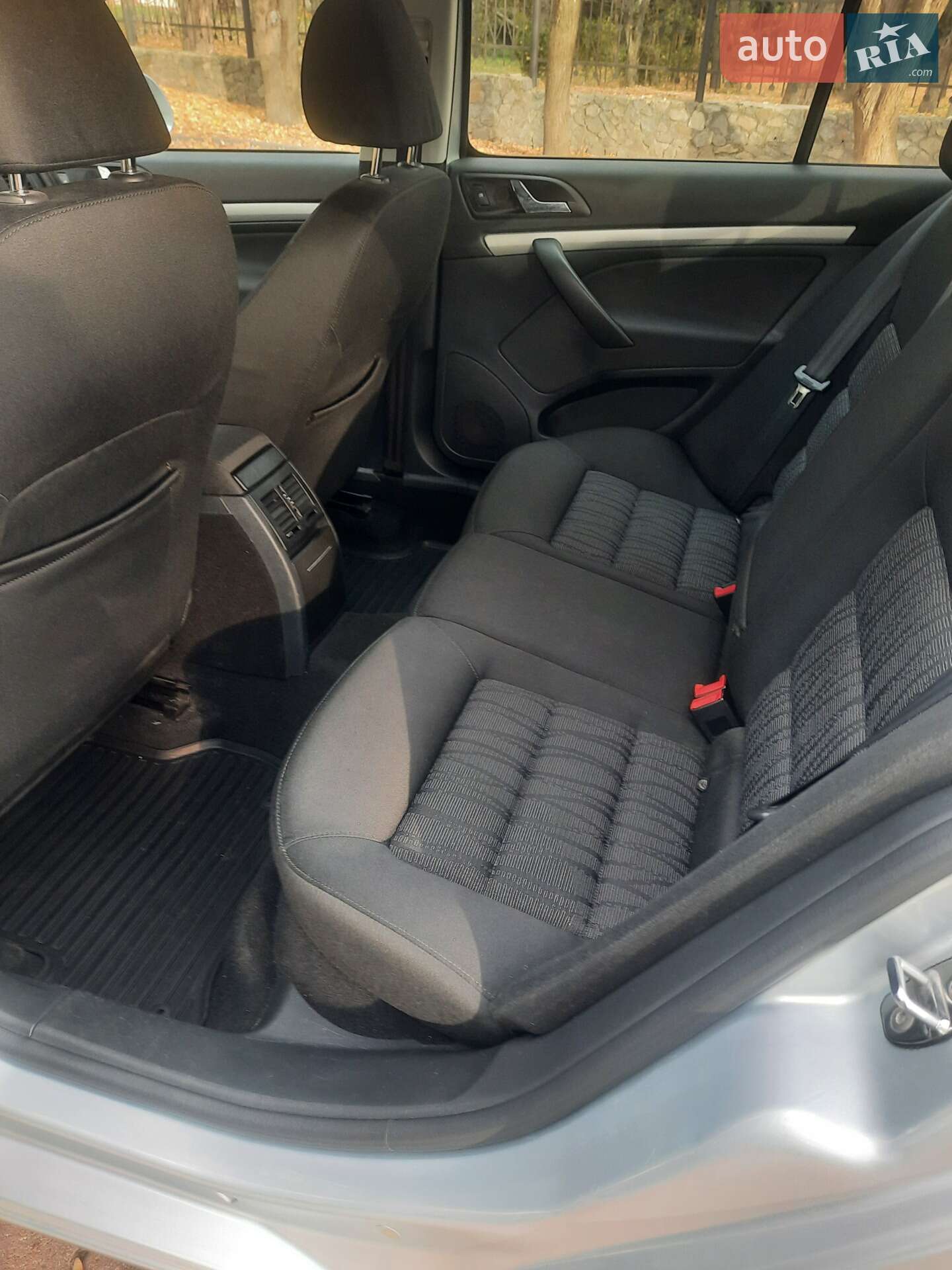 Skoda Octavia 2009 VIN TMBBJ61Z0A2034709 фото оголошення 8 з 15
