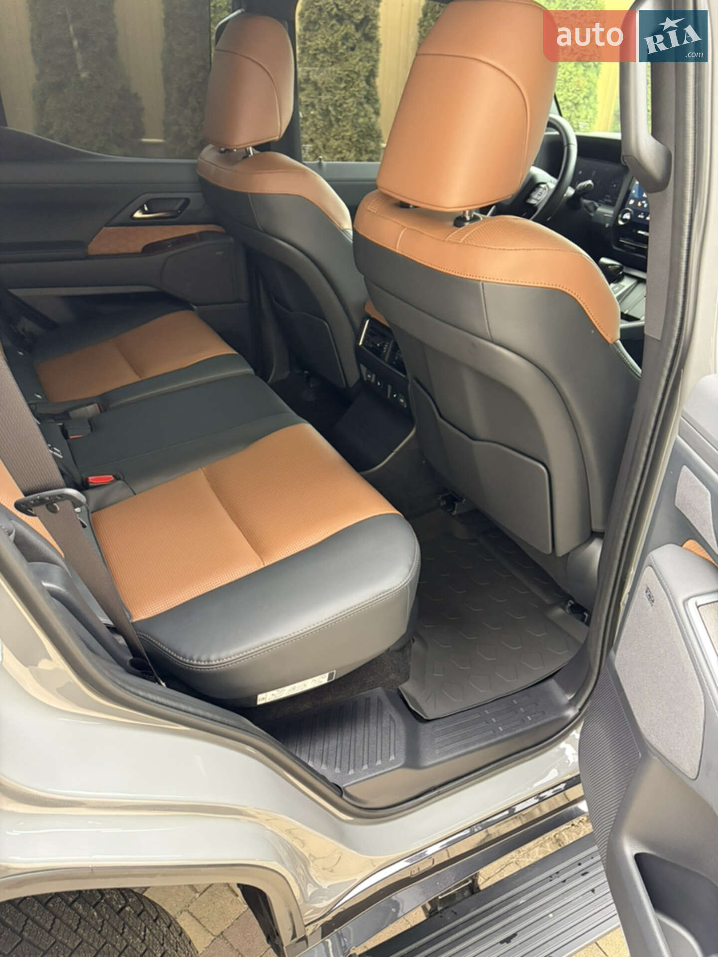 Lexus GX 2024 VIN JTJTBDDX705027072 фото оголошення 153 з 204