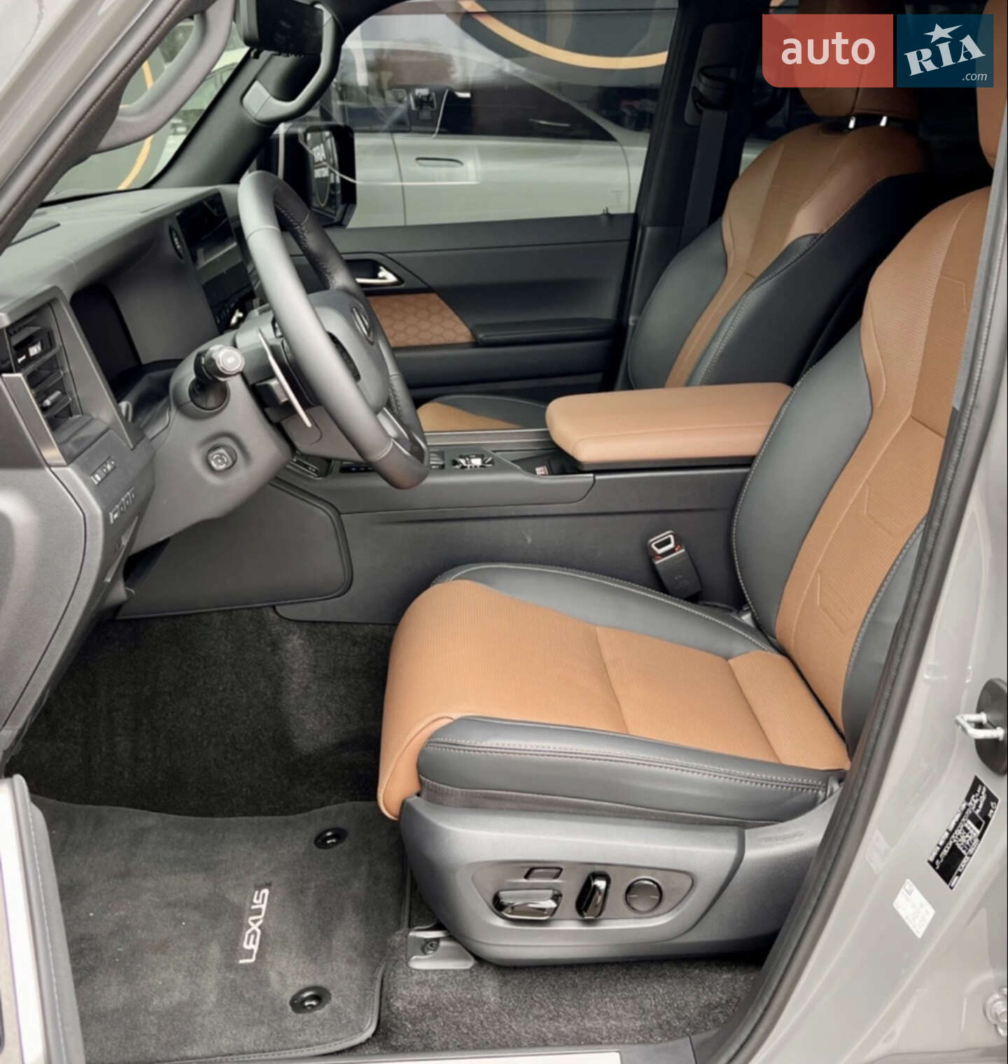 Lexus GX 2024 VIN JTJTBDDX705027072 фото оголошення 197 з 204