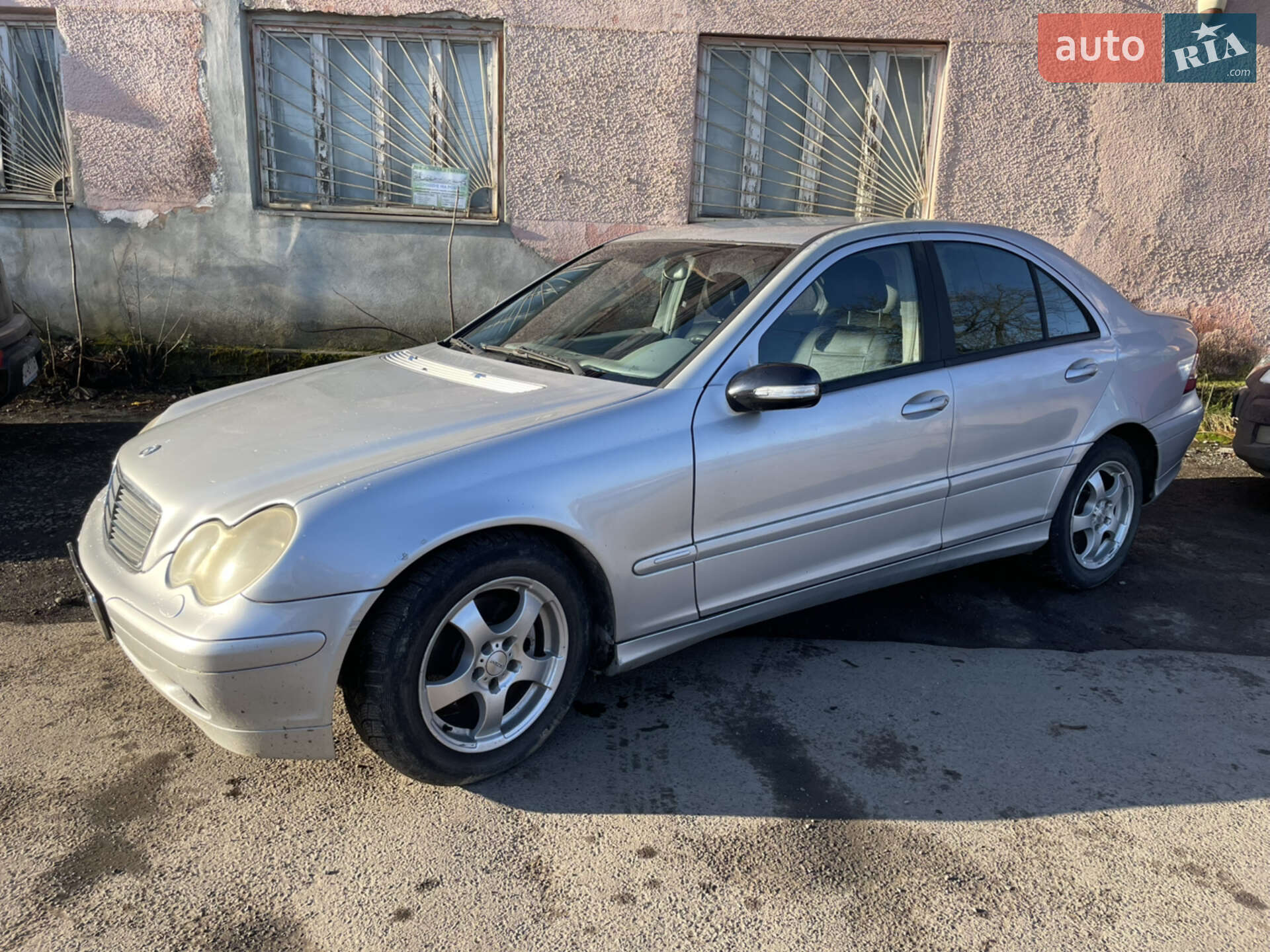 Mercedes-Benz C-Class 2004 VIN WDB2011221F216585 фото оголошення 3 з 13