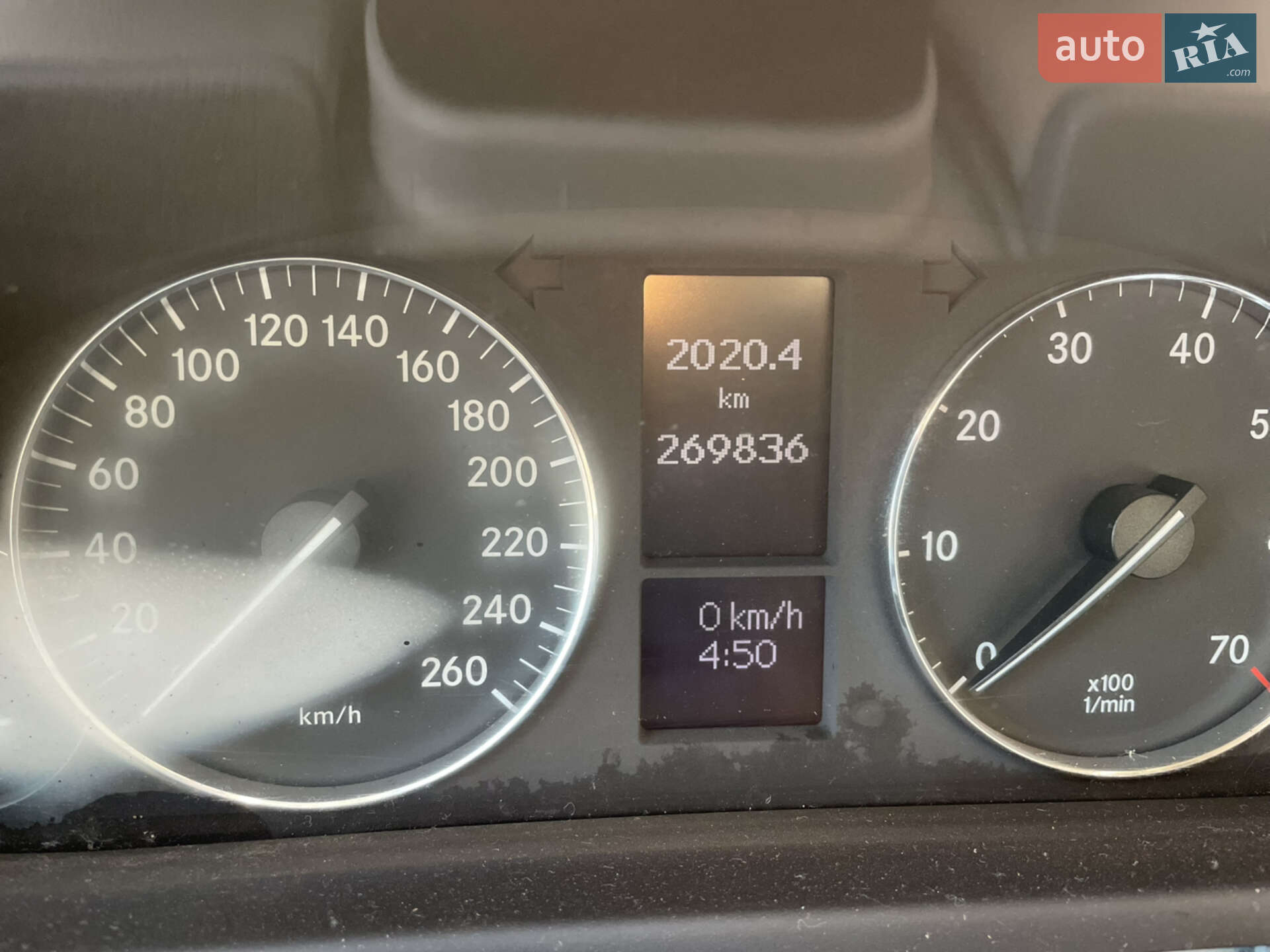 Mercedes-Benz C-Class 2004 VIN WDB2011221F216585 фото оголошення 9 з 13