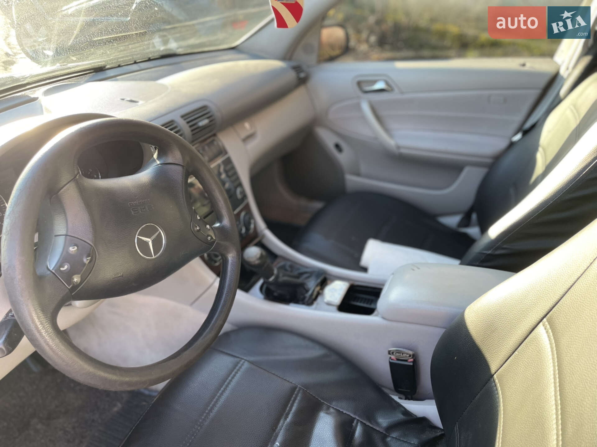 Mercedes-Benz C-Class 2004 VIN WDB2011221F216585 фото оголошення 10 з 13