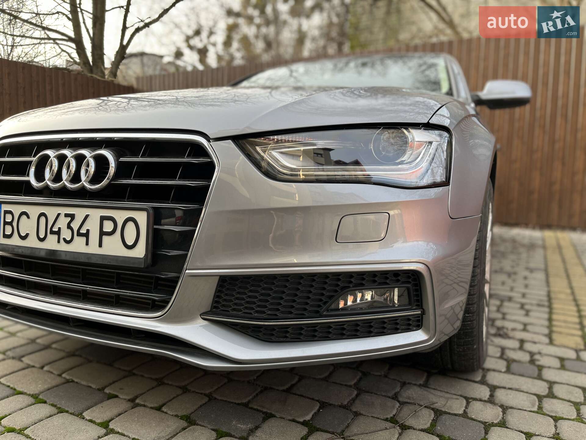 Audi A4 2015 VIN WAUFFAFL7GN006582 фото оголошення 10 з 28