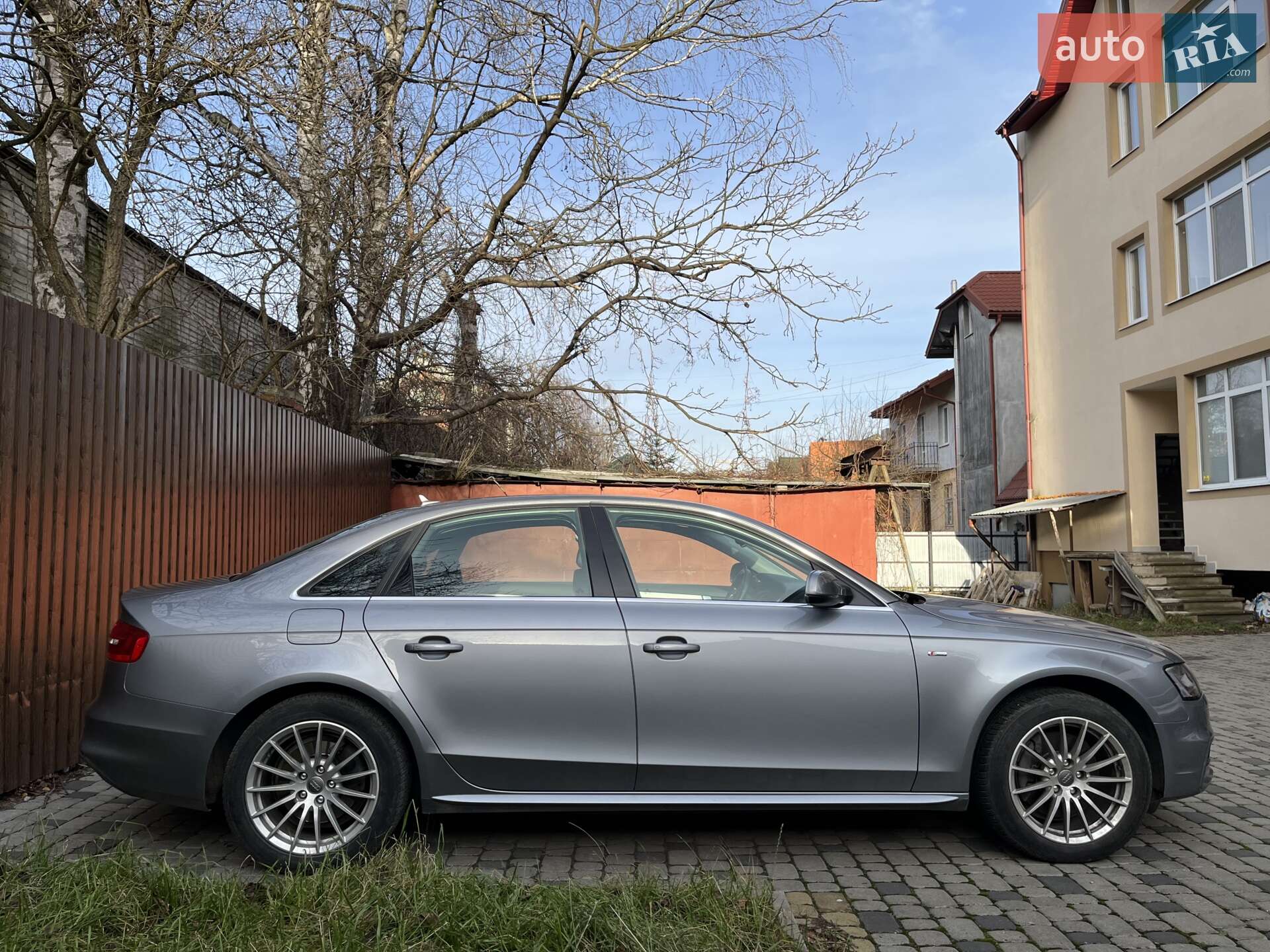 Audi A4 2015 VIN WAUFFAFL7GN006582 фото оголошення 11 з 28