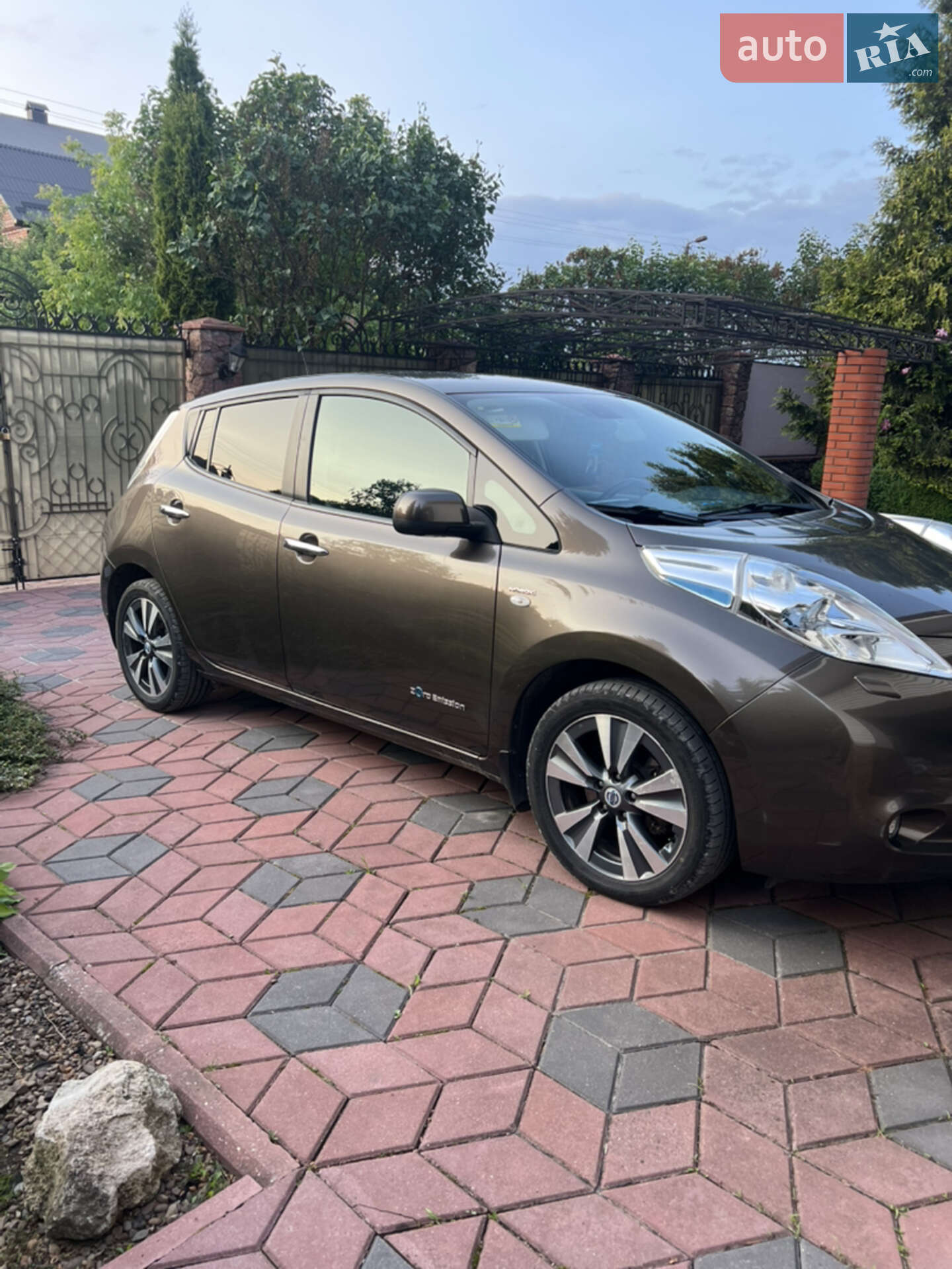 Nissan Leaf 2017 VIN SJNFAAZE0U6065943 фото оголошення 2 з 12