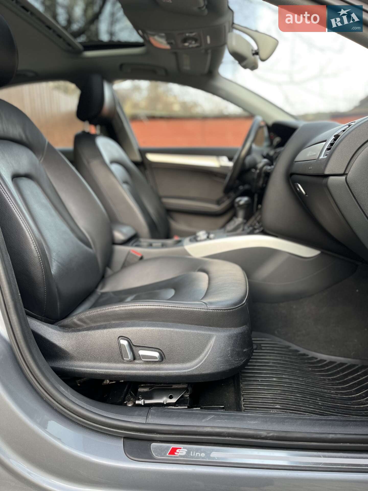 Audi A4 2015 VIN WAUFFAFL7GN006582 фото оголошення 18 з 28