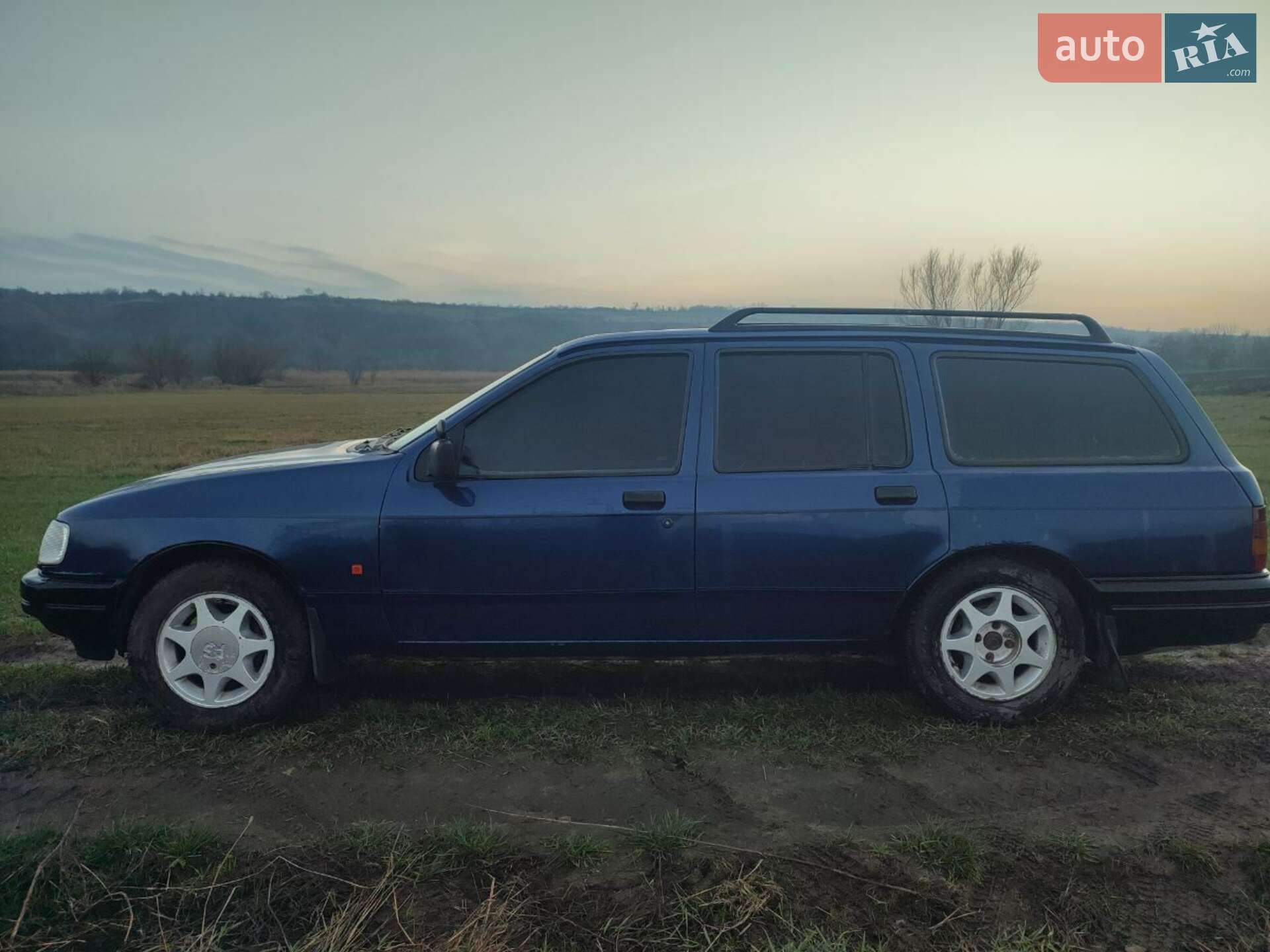 Ford Sierra 1990 VIN WF0NXXGBBNLT14865 фото оголошення 3 з 13