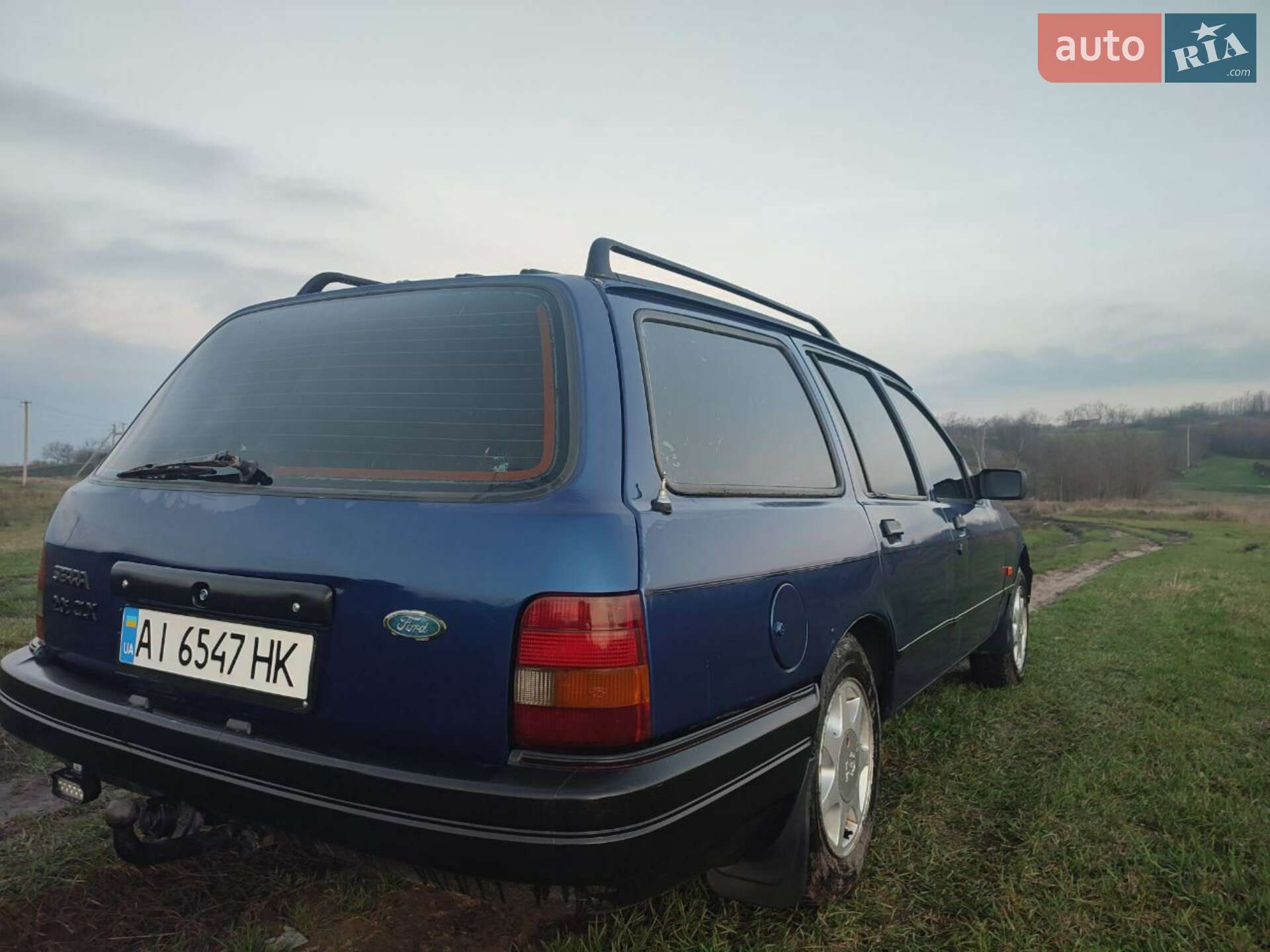 Ford Sierra 1990 VIN WF0NXXGBBNLT14865 фото оголошення 4 з 13