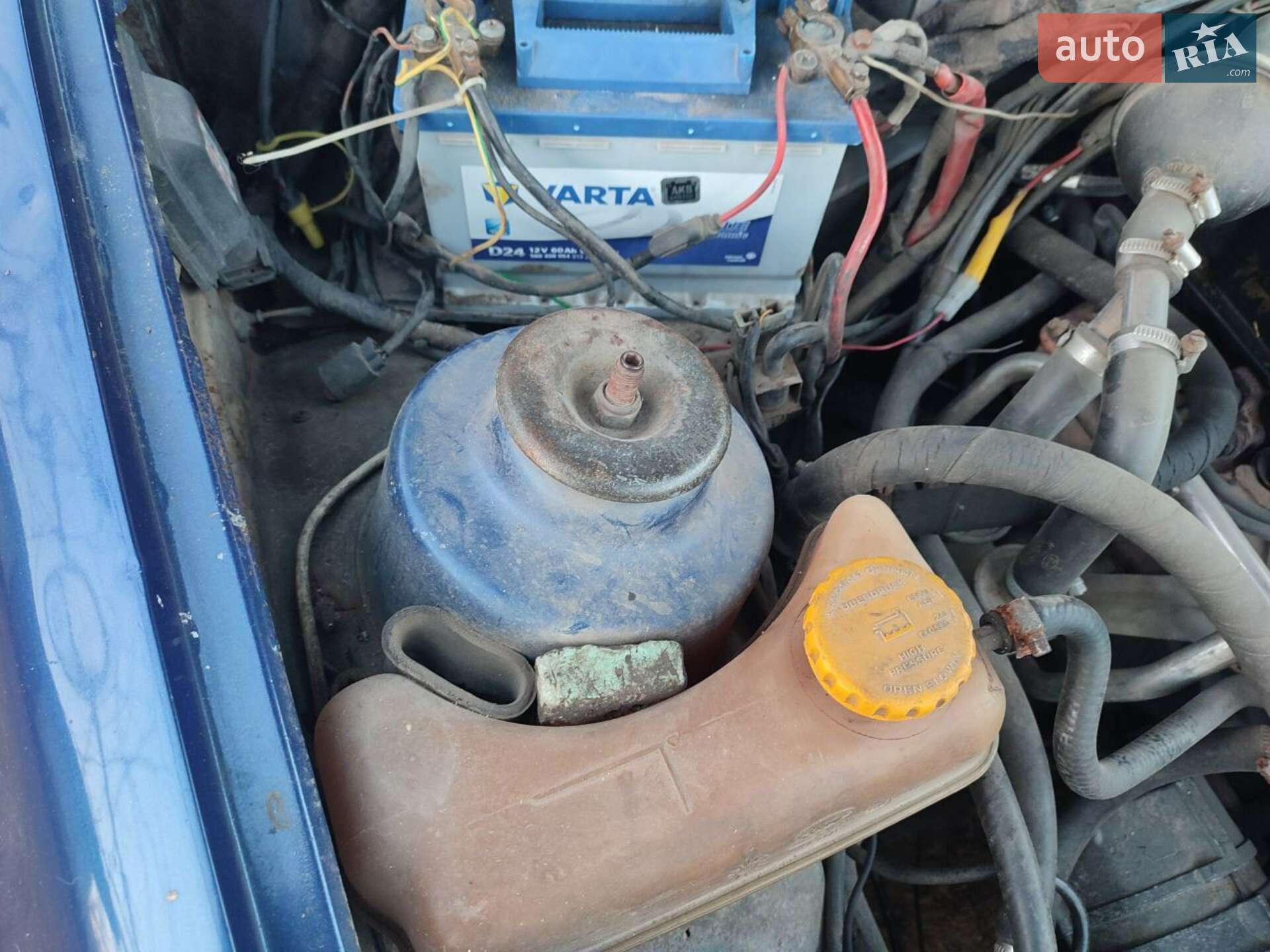 Ford Sierra 1990 VIN WF0NXXGBBNLT14865 фото оголошення 12 з 13
