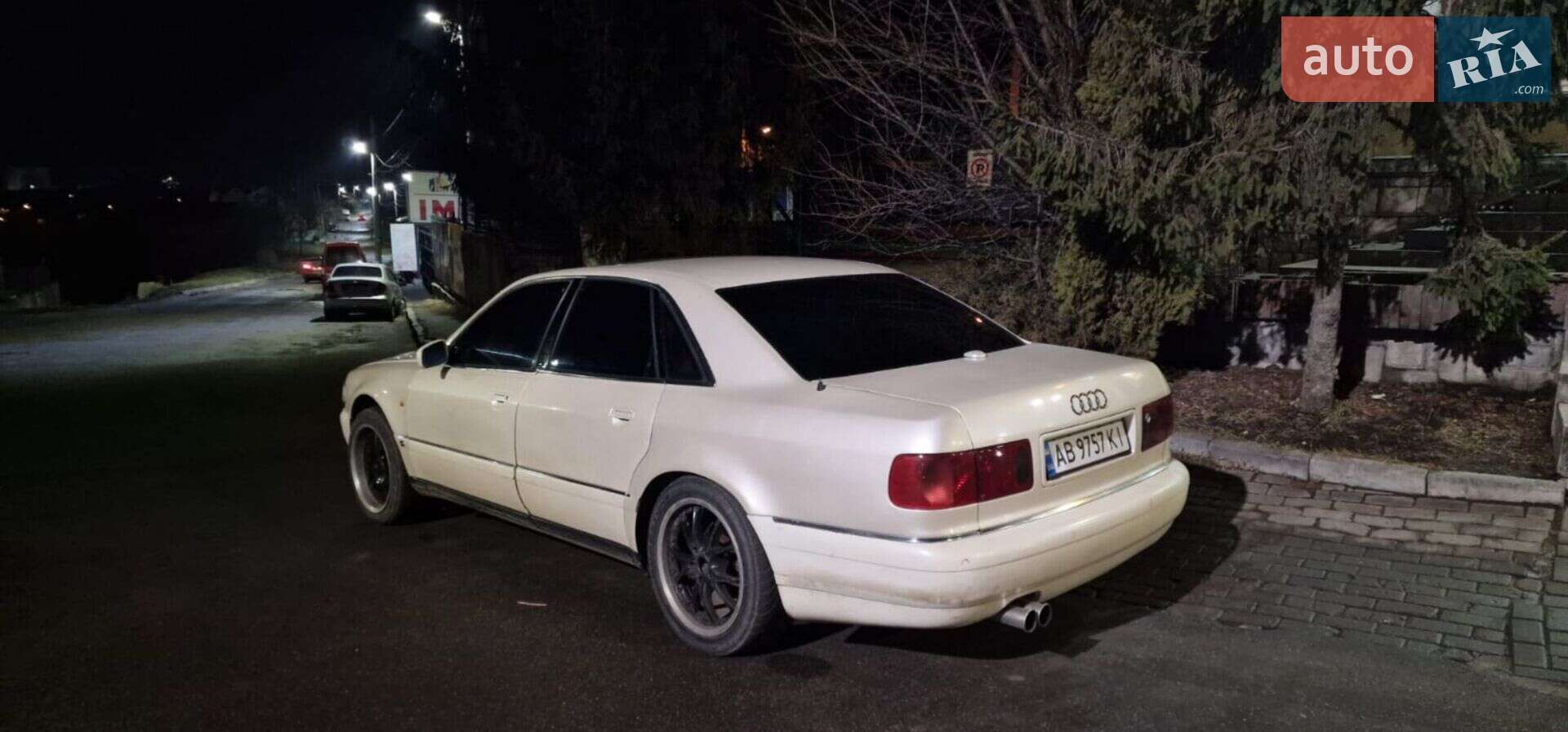 Audi A8 1996 VIN WAUZZZ4DZTN000625 фото оголошення 2 з 6