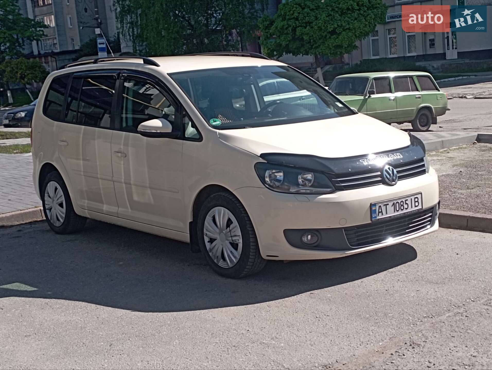 Volkswagen Touran 2013 VIN WVGZZZ1TZEW011323 фото оголошення 2 з 17