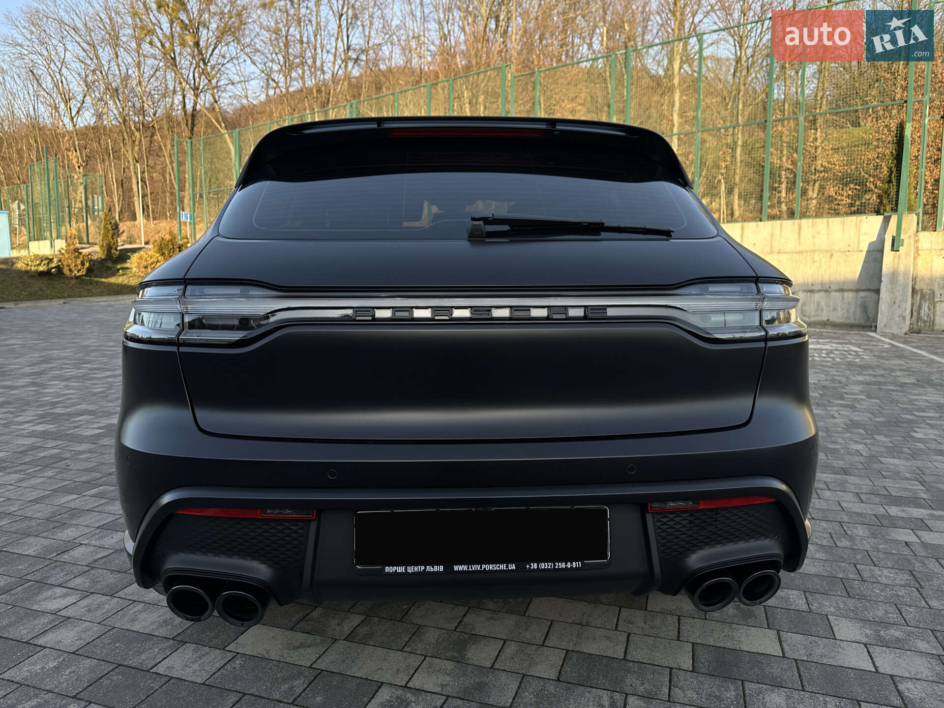 Porsche Macan 2024 VIN WP1ZZZ95ZRLB48727 фото оголошення 6 з 39