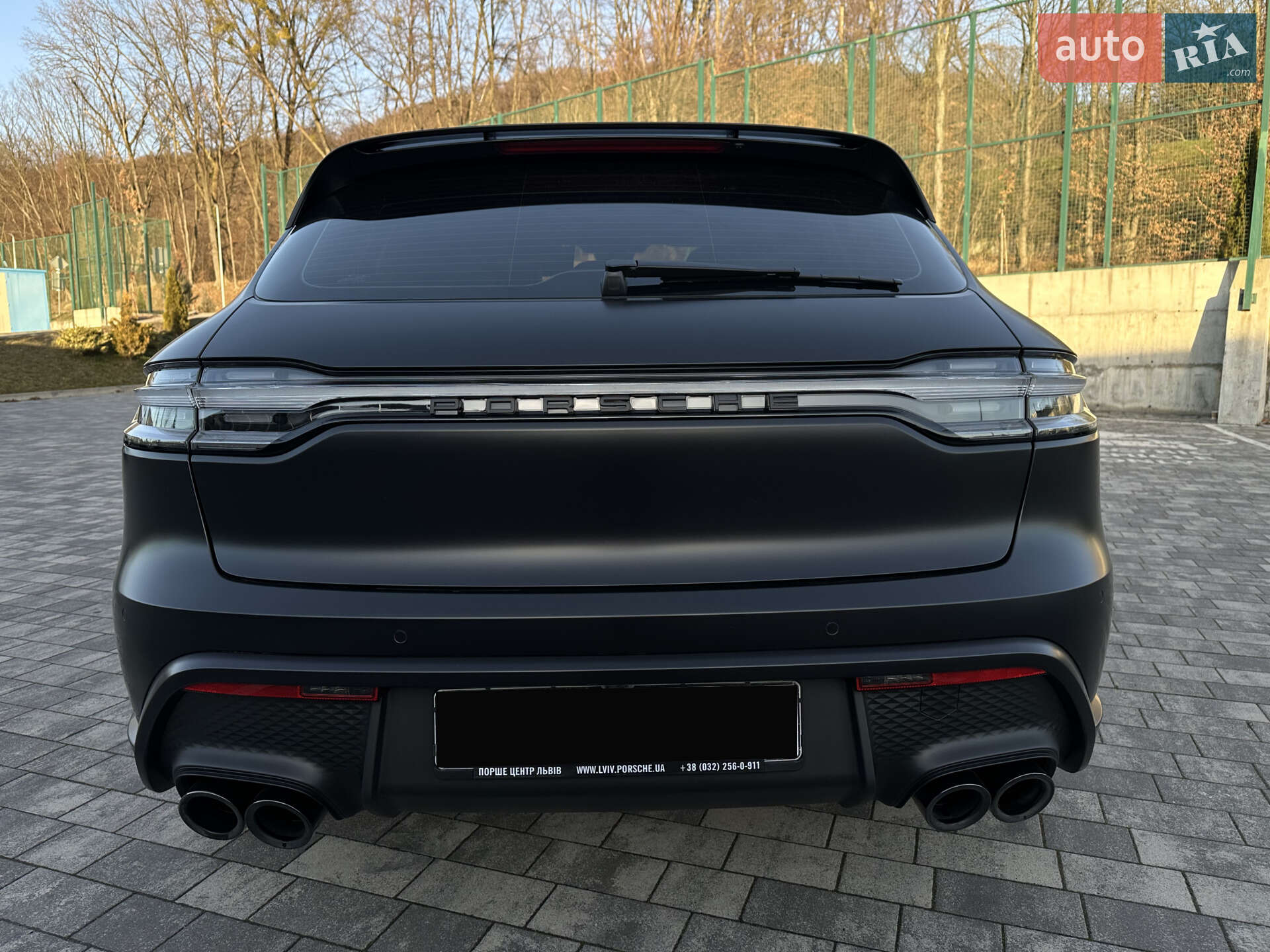 Porsche Macan 2024 VIN WP1ZZZ95ZRLB48727 фото оголошення 7 з 39
