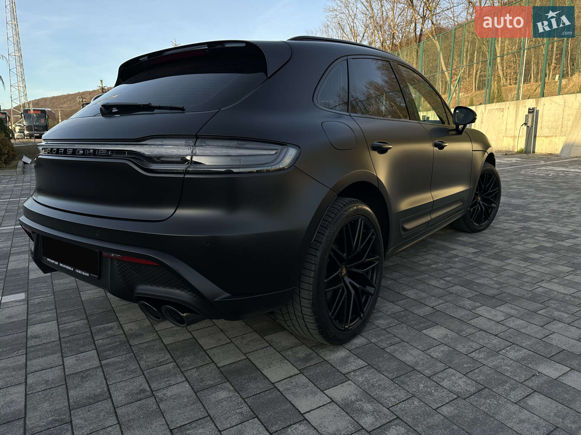 Porsche Macan 2024 VIN WP1ZZZ95ZRLB48727 фото оголошення 10 з 39