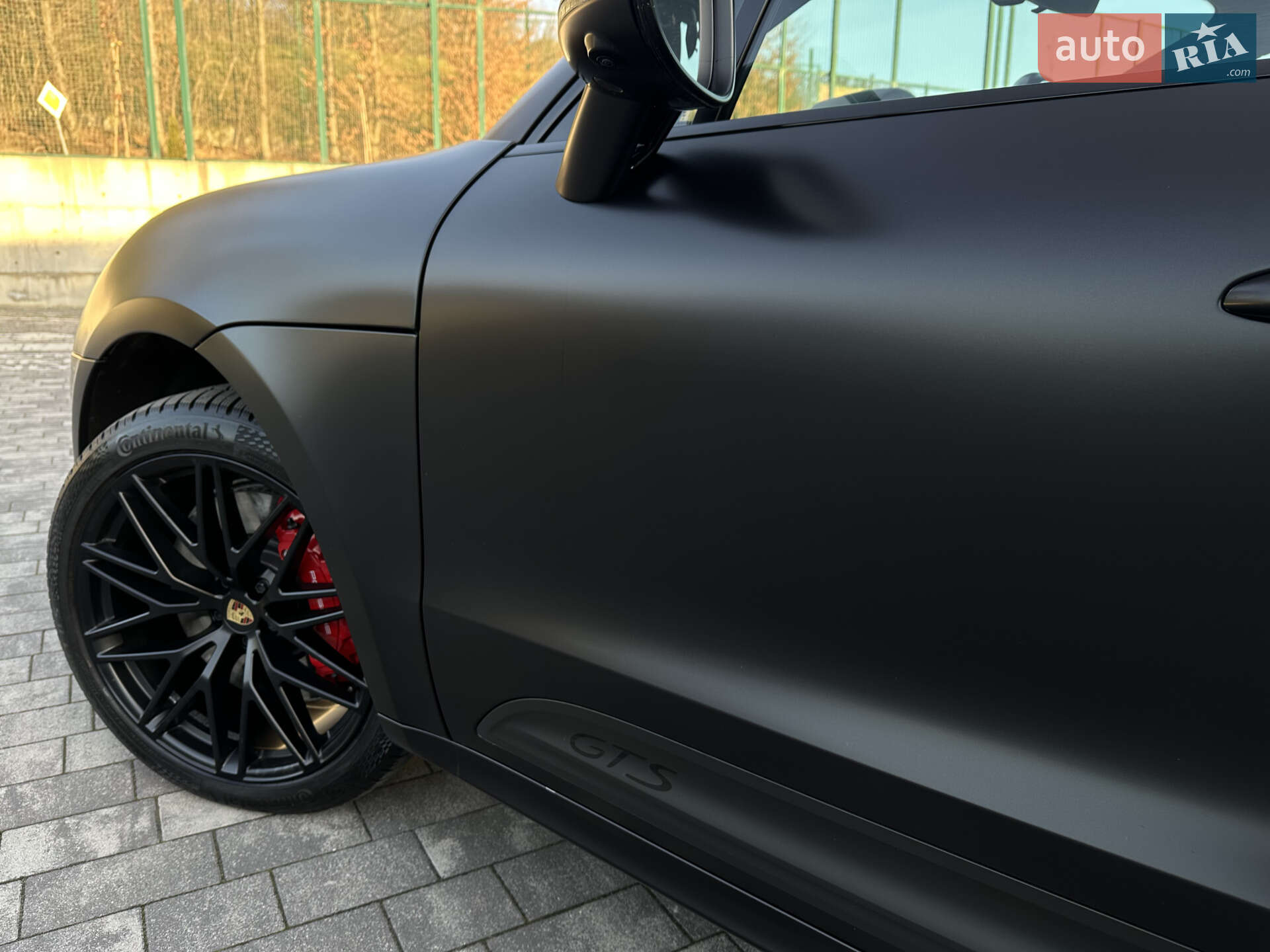 Porsche Macan 2024 VIN WP1ZZZ95ZRLB48727 фото оголошення 20 з 39