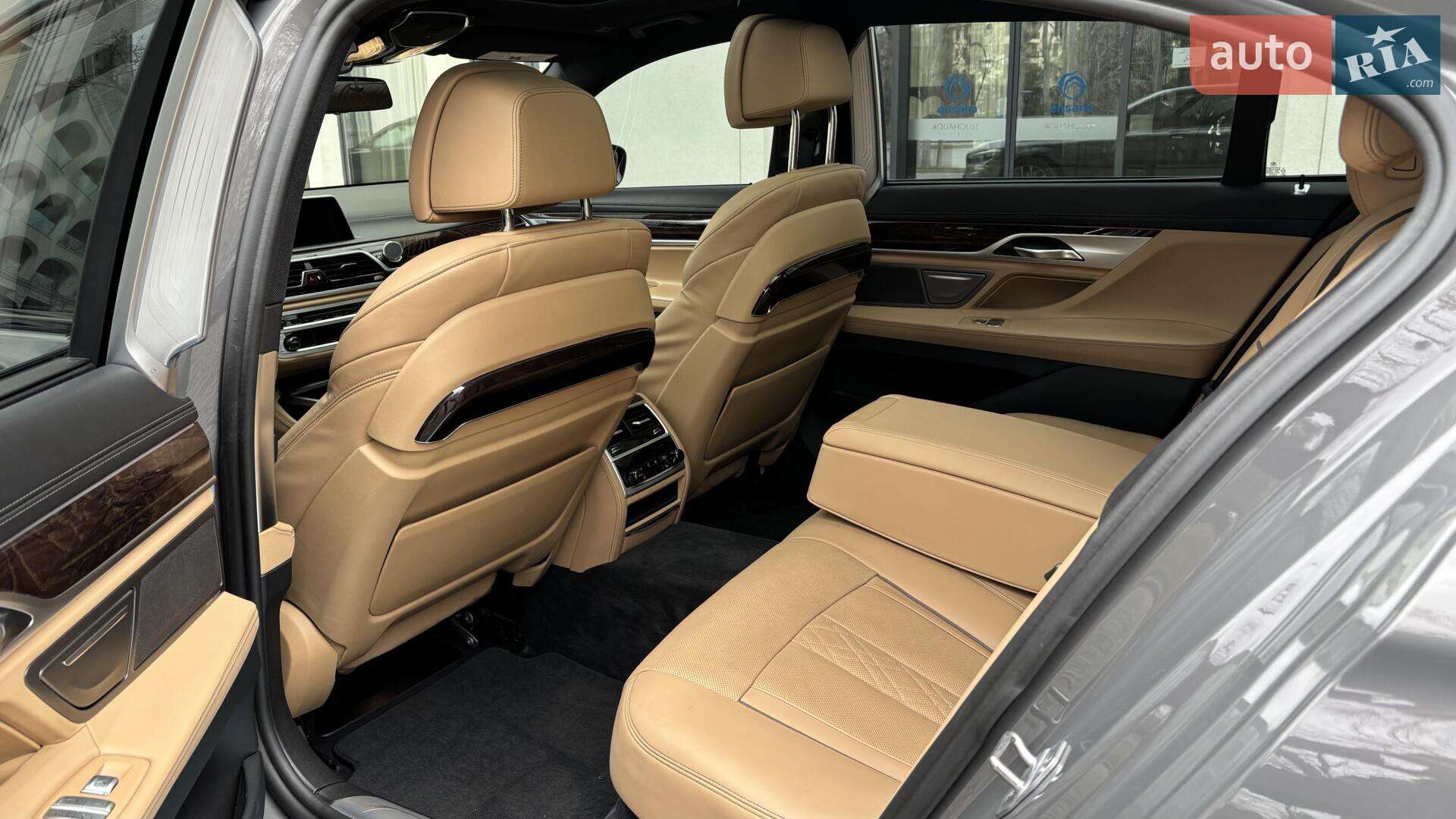 BMW 7 Series 2019 VIN WBA7U2C00LBM61943 фото оголошення 9 з 11