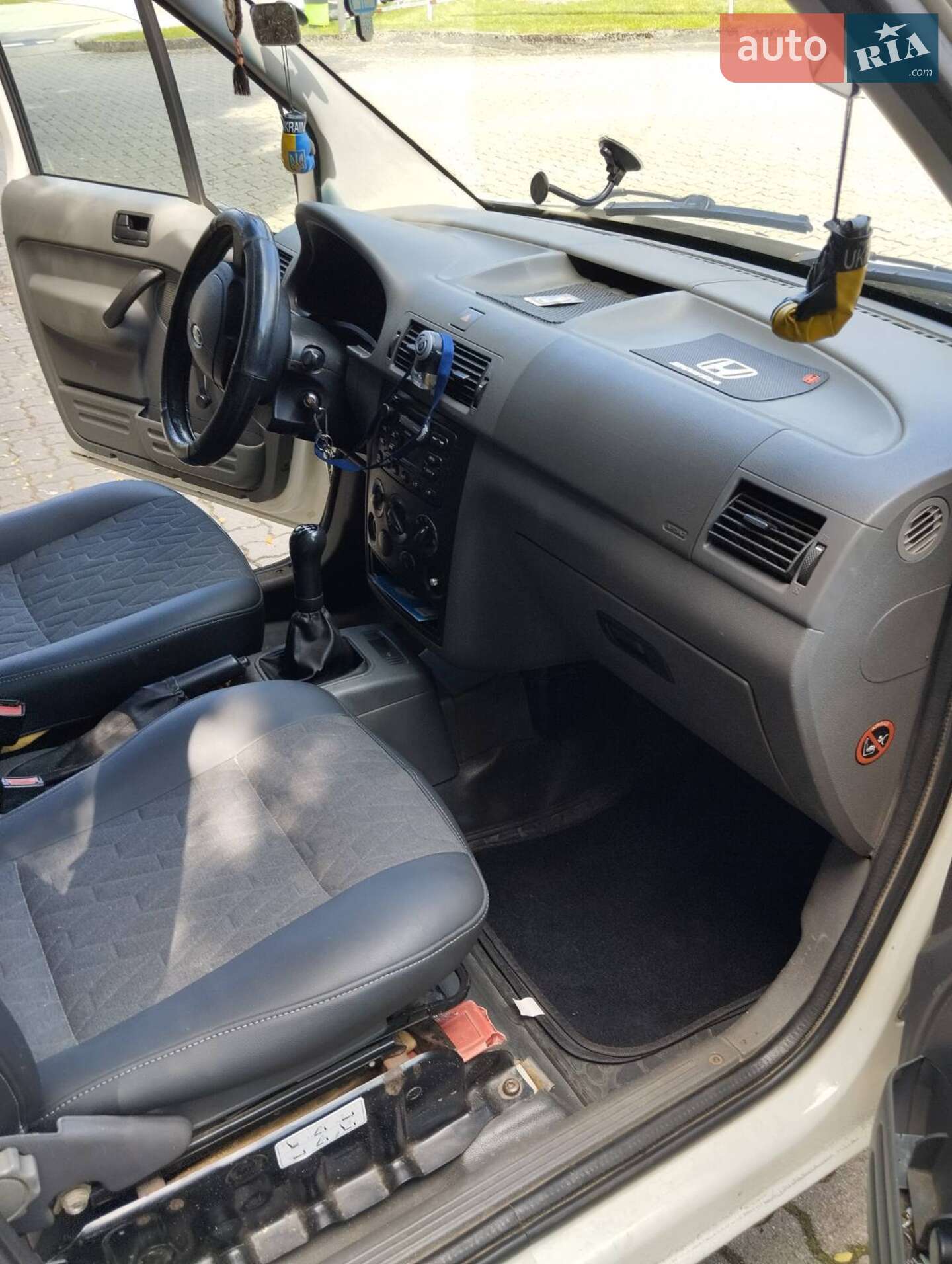 Ford Transit Connect 2005 VIN WF0UXXTTPU5D51033 фото оголошення 6 з 17