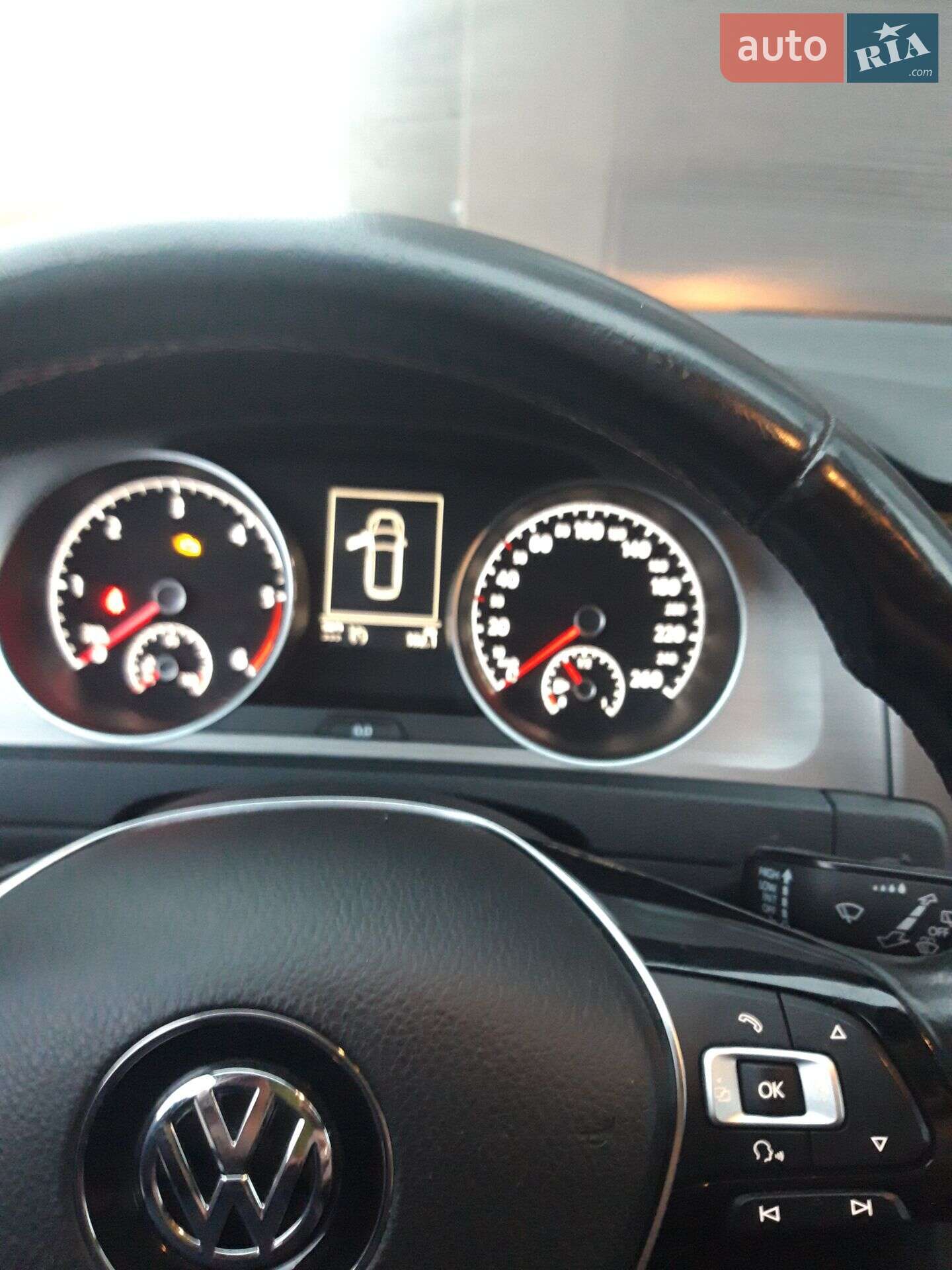 Volkswagen Golf 2013 VIN WVWZZZAUZEP539964 фото оголошення 5 з 17